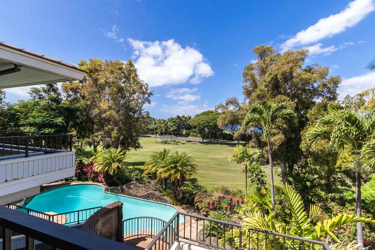 70 Hale Hookipa Way, 