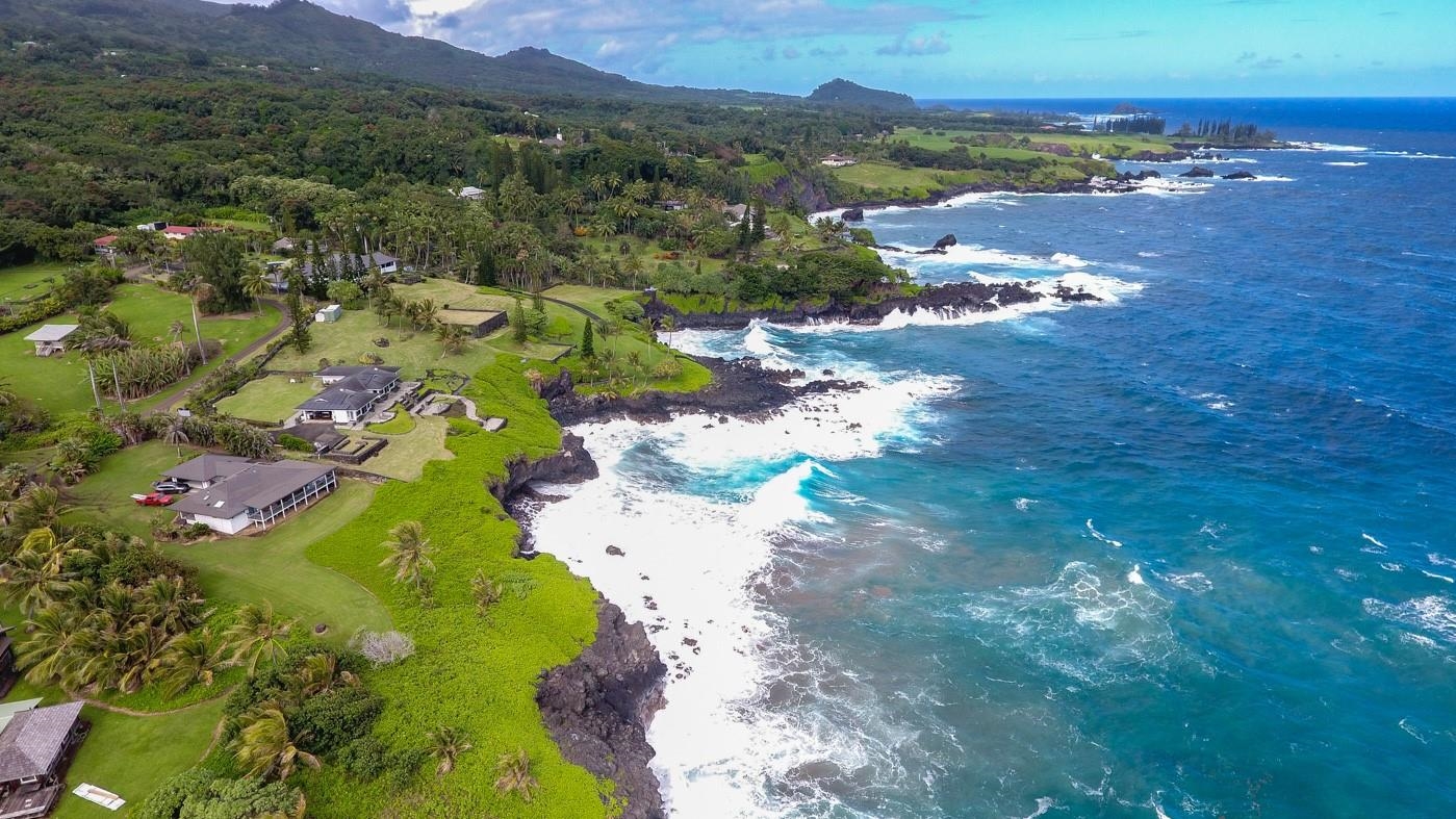 35 Kapohue Rd, Hana, HI, 96713  