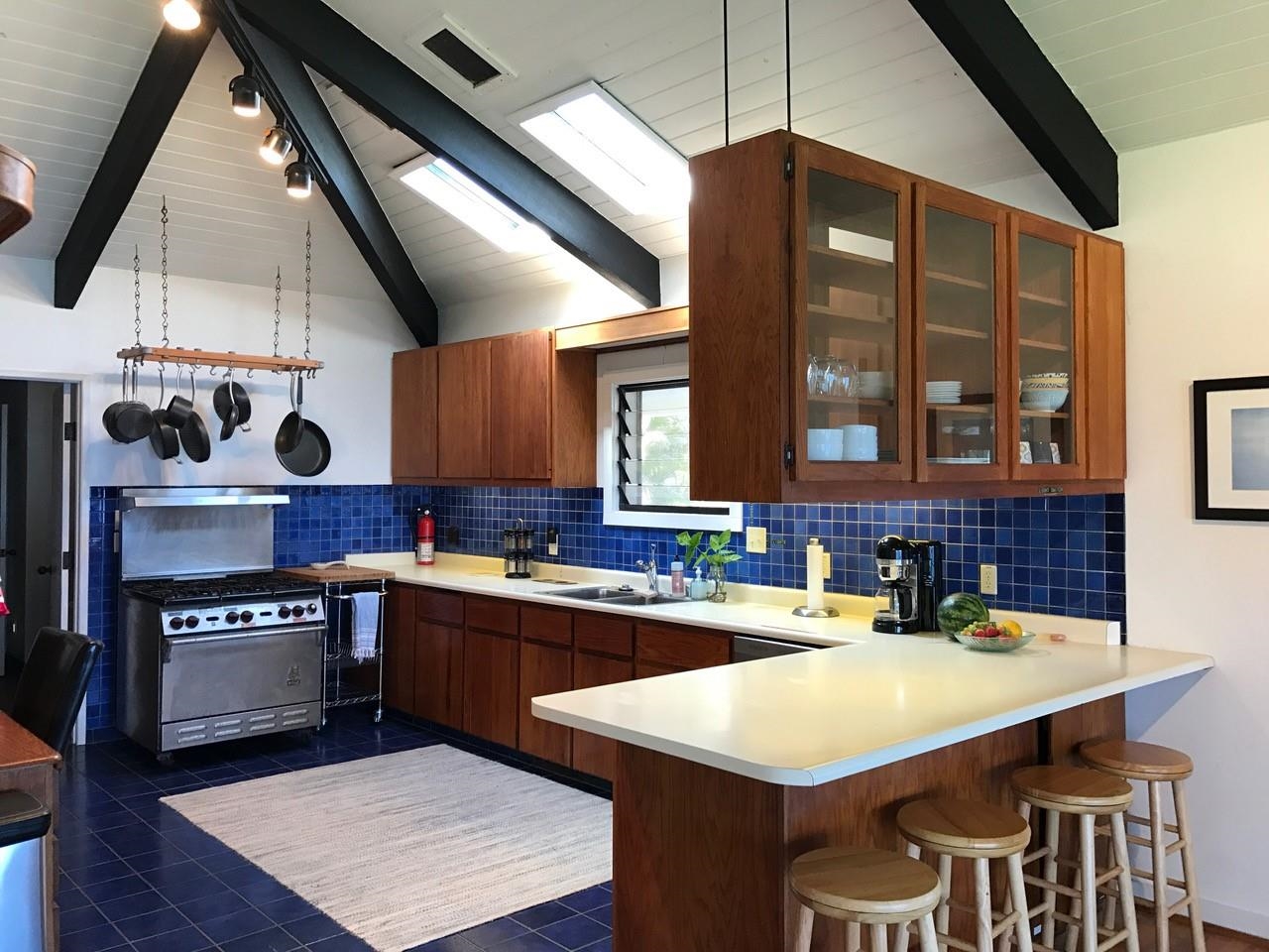35 Kapohue Rd, Hana, HI, 96713  