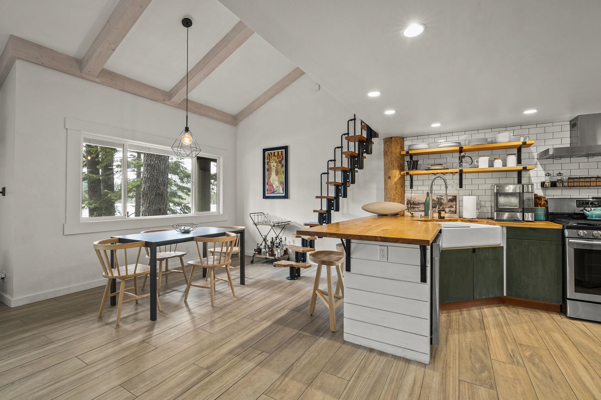 15462 Donner Pass Road Unit: 30