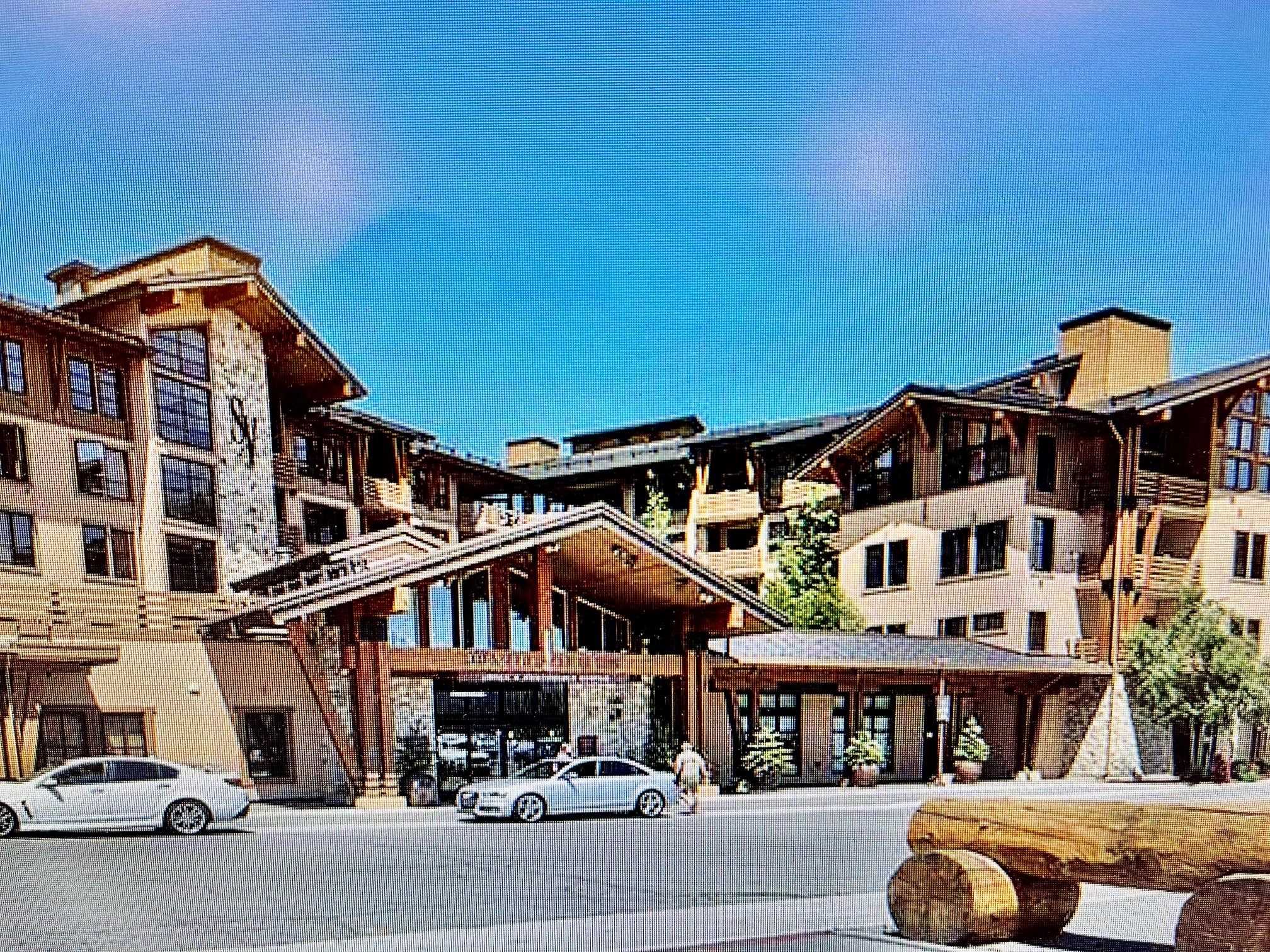 1750 Village East Road Unit: 5-417