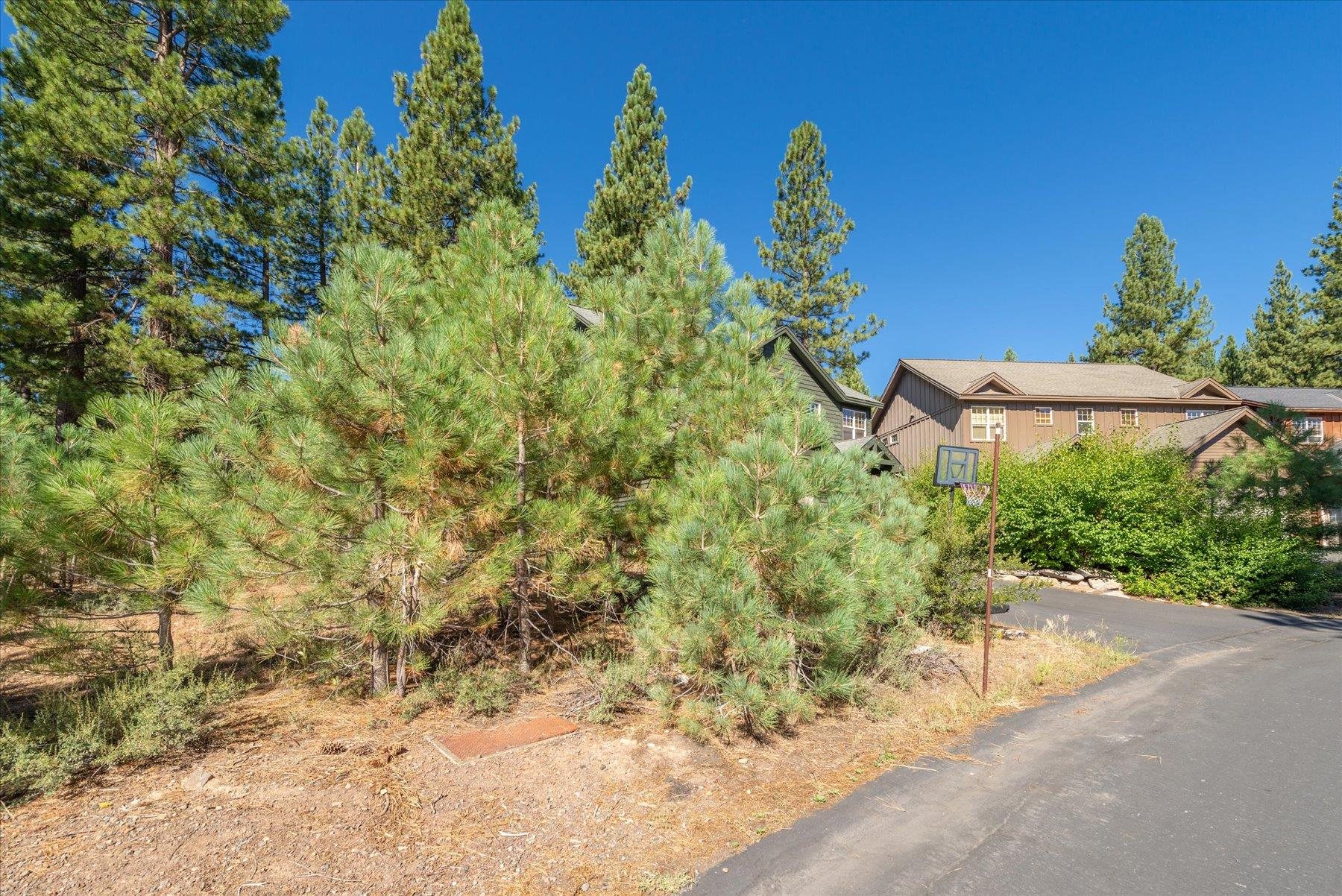 11296 Wolverine Circle