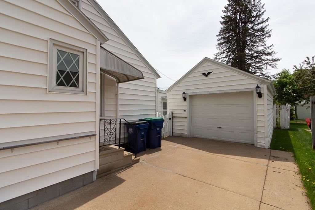 Residential For Sale 2 Bedrooms 2 Bathrooms Price 119 900 1803080