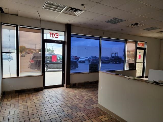 1621 N CENTRAL AVENUE, Marshfield, Wisconsin 54449, ,Commercial/industrial,For Rent,1621 N CENTRAL AVENUE,22106196