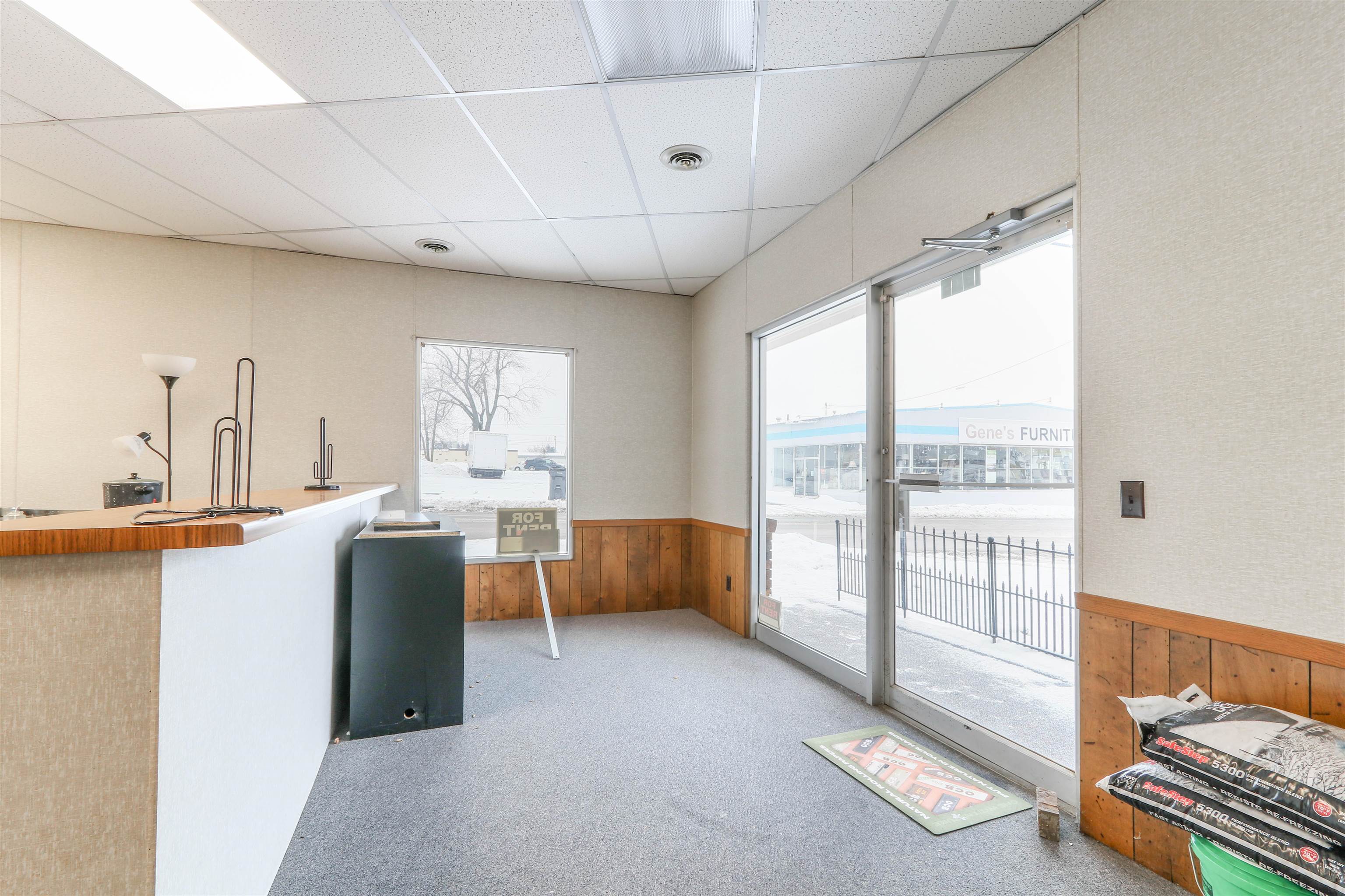 1301-1305 S CENTRAL AVENUE, Marshfield, Wisconsin 54449, ,Commercial/industrial,For Sale,1301-1305 S CENTRAL AVENUE,22106780