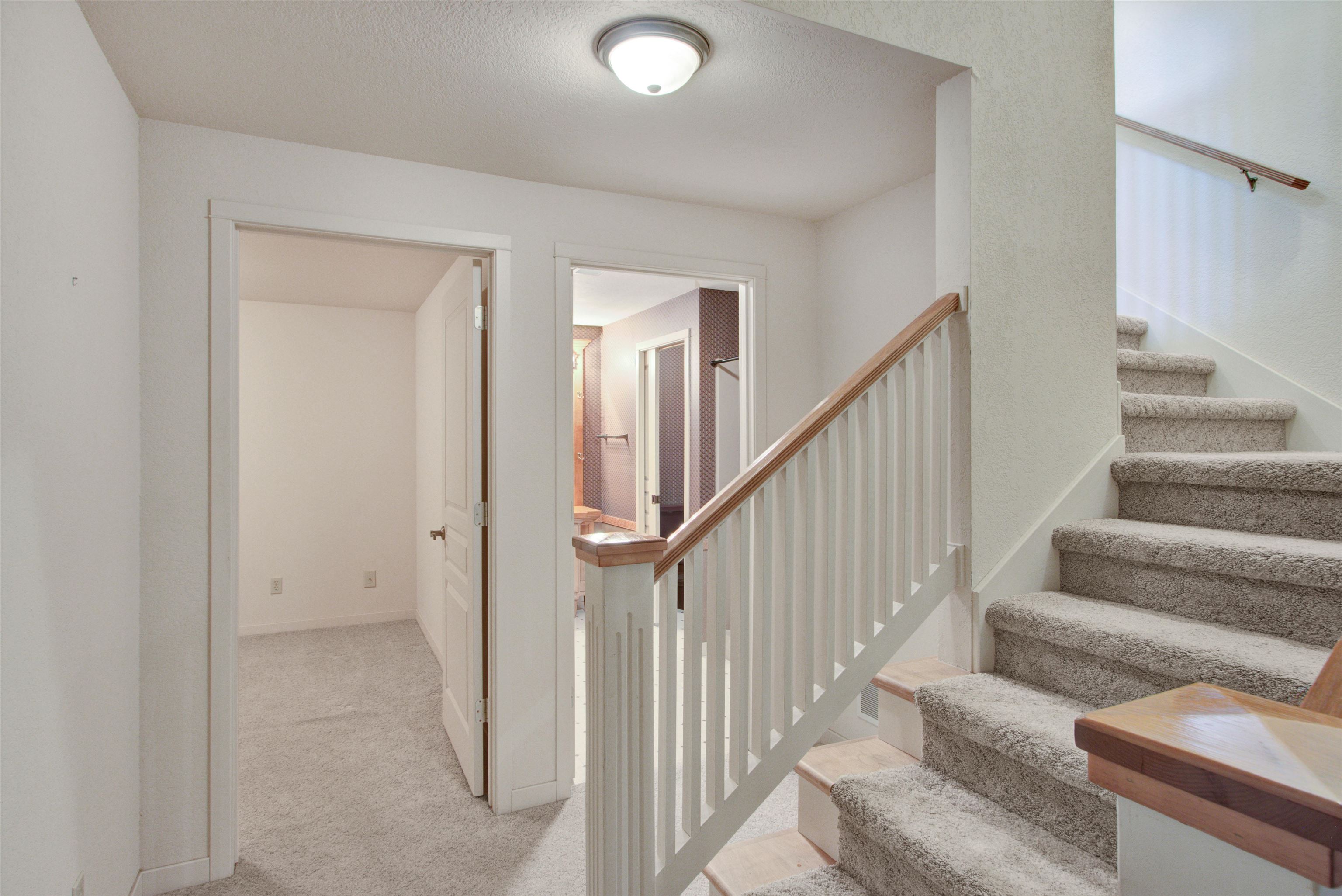 3233 PARKWOOD DRIVE