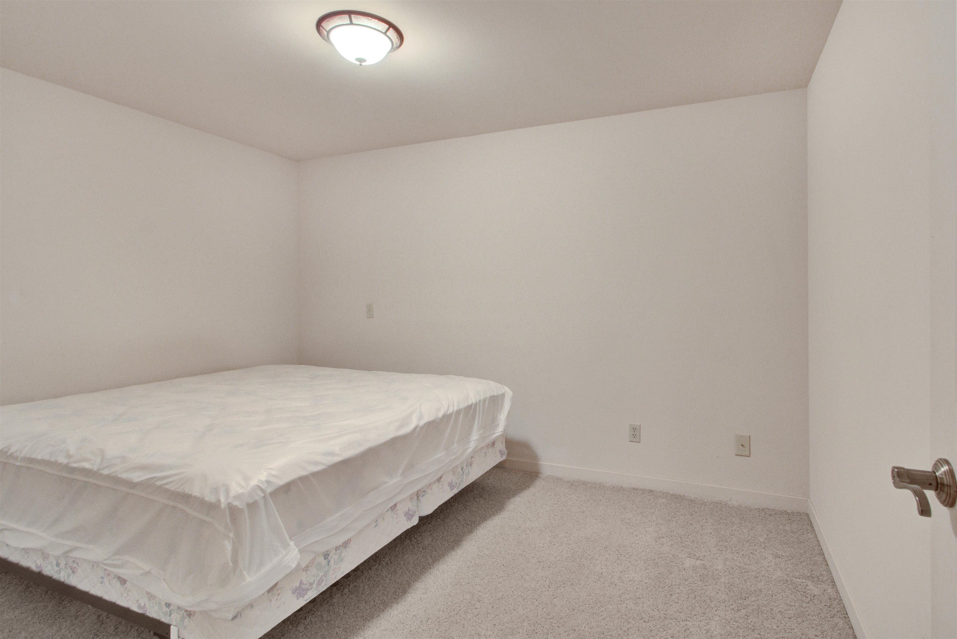 3233 PARKWOOD DRIVE