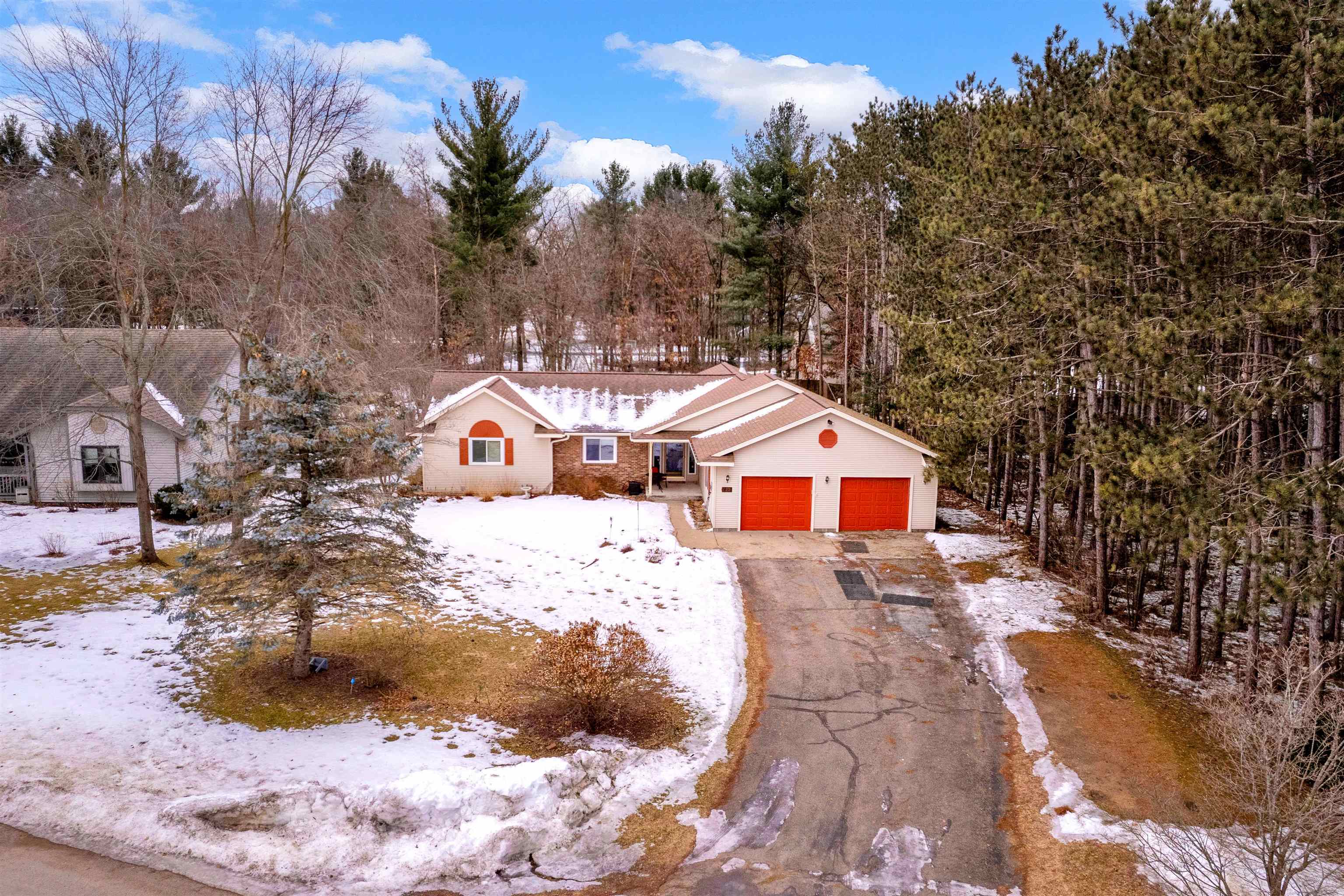 2731 HICKORY DRIVE