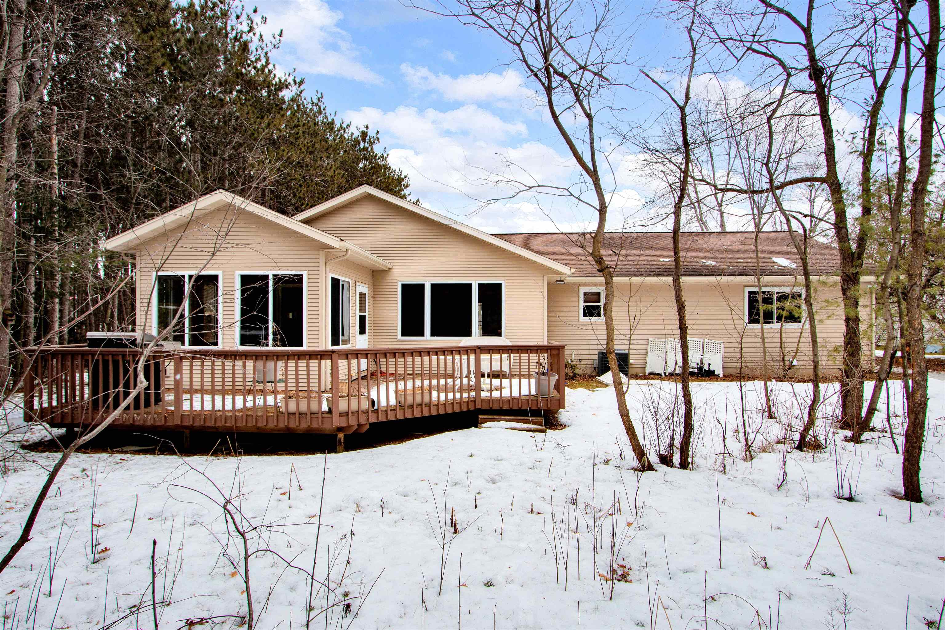 2731 HICKORY DRIVE