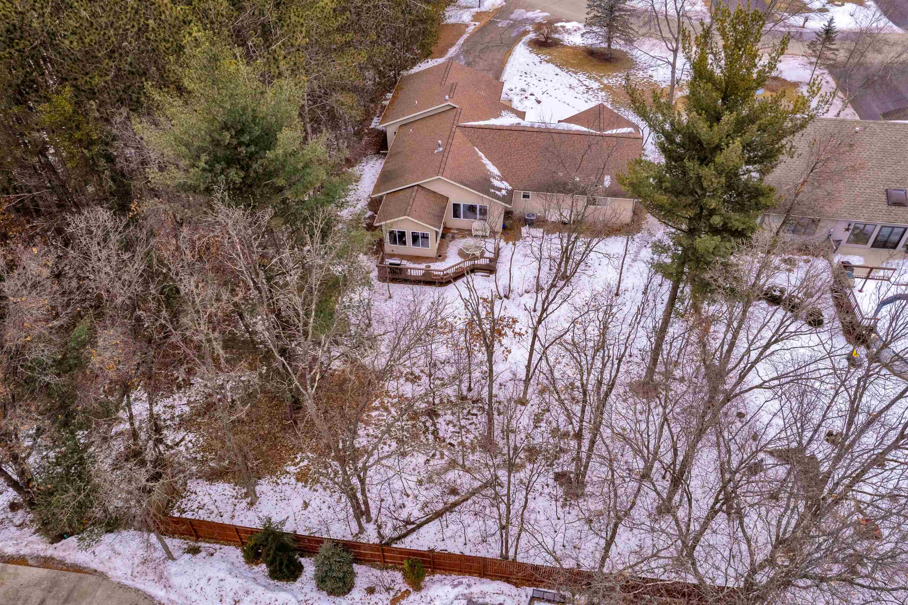 2731 HICKORY DRIVE