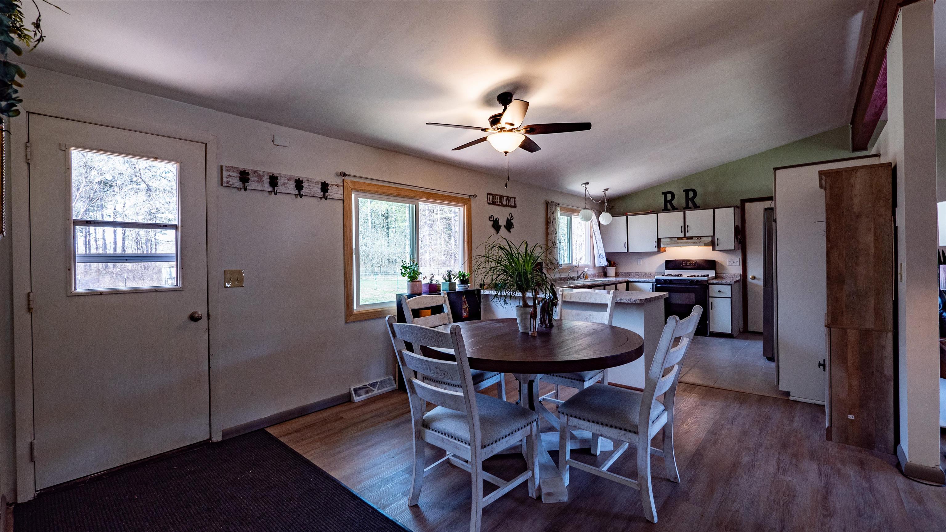 N2543 COUNTY ROAD QQ, Waupaca, Wisconsin 54981-9701, 3 Bedrooms Bedrooms, ,1 BathroomBathrooms,Residential,For Sale,N2543 COUNTY ROAD QQ,22231144
