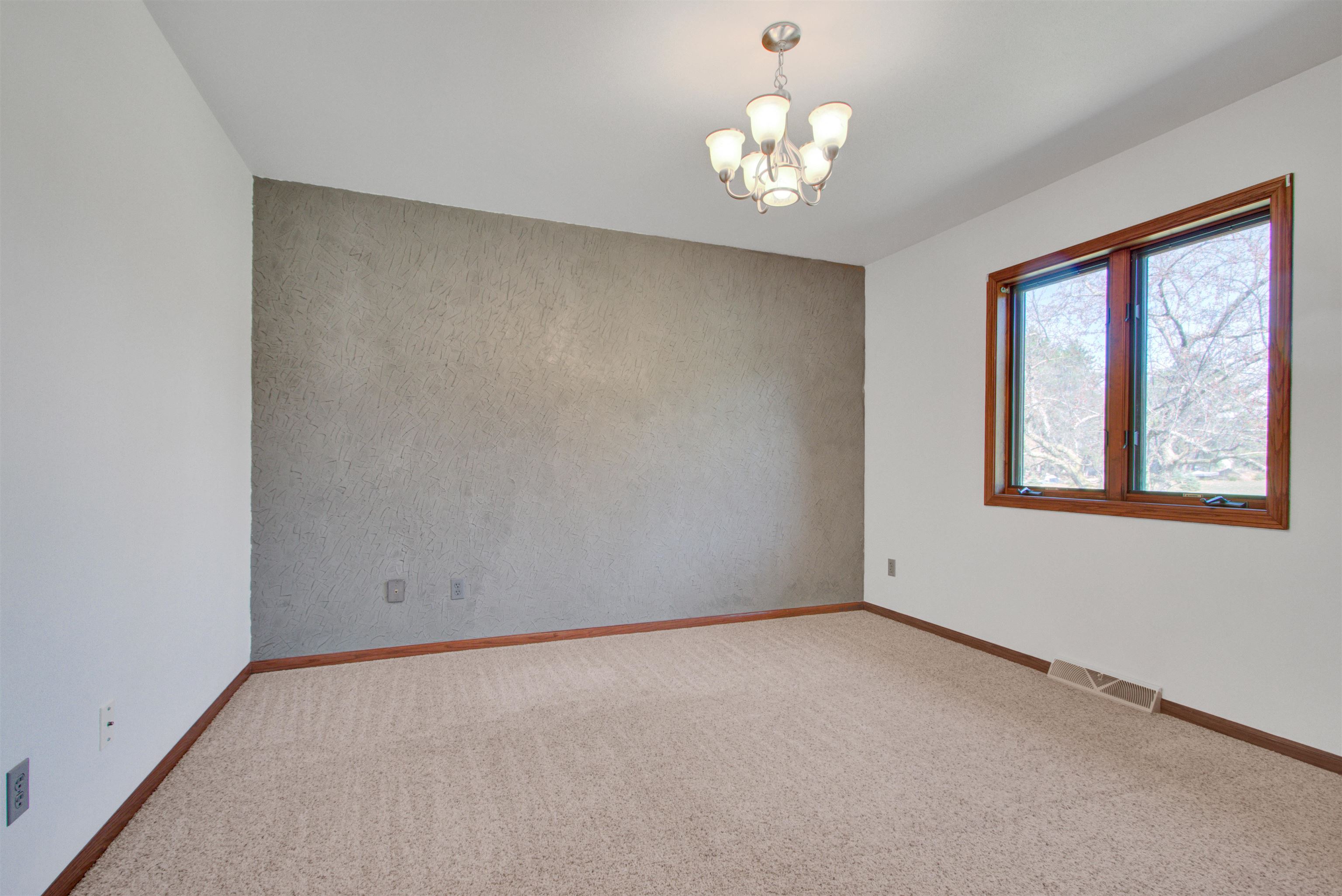 3684 GRAY LOG LANE