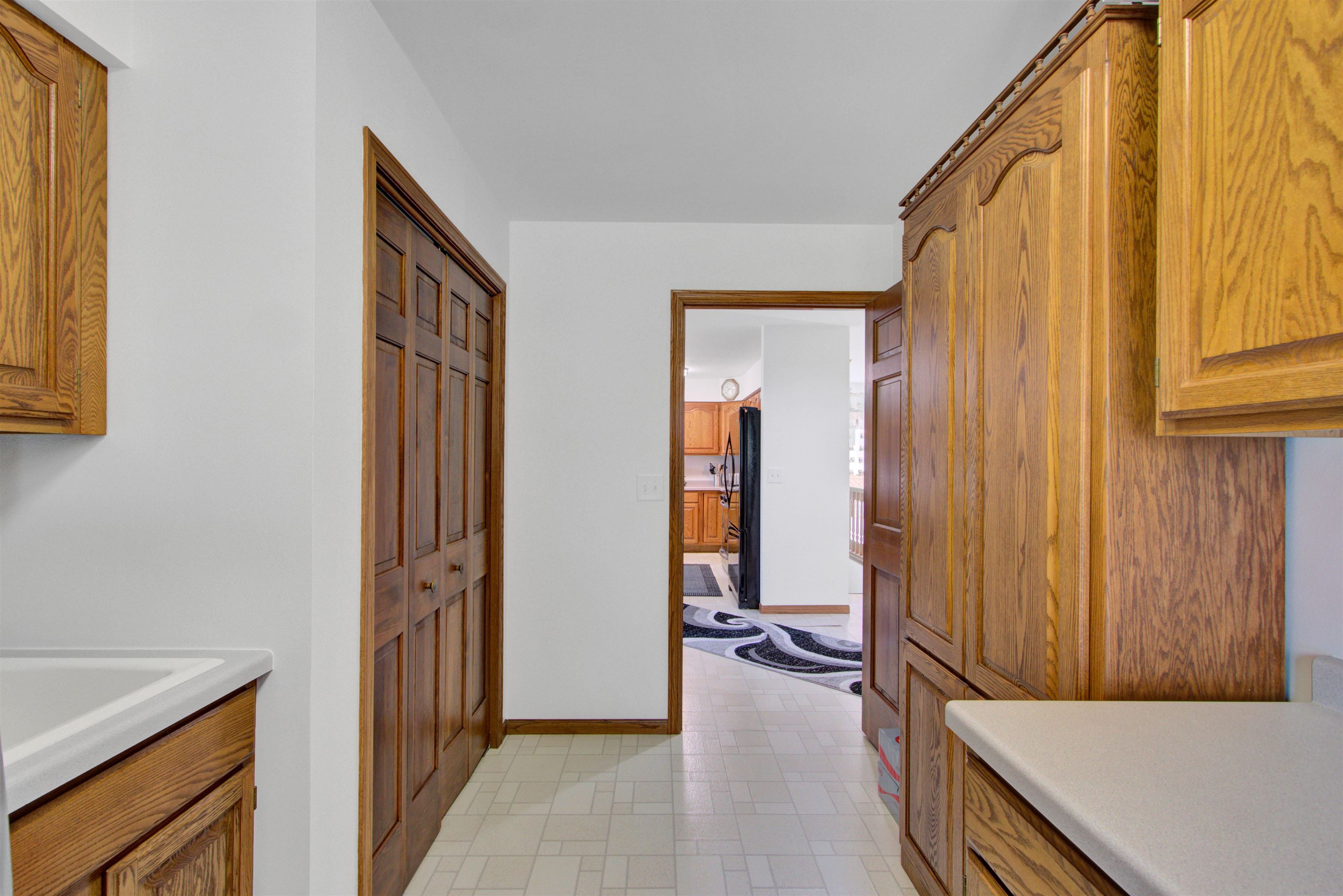 3684 GRAY LOG LANE