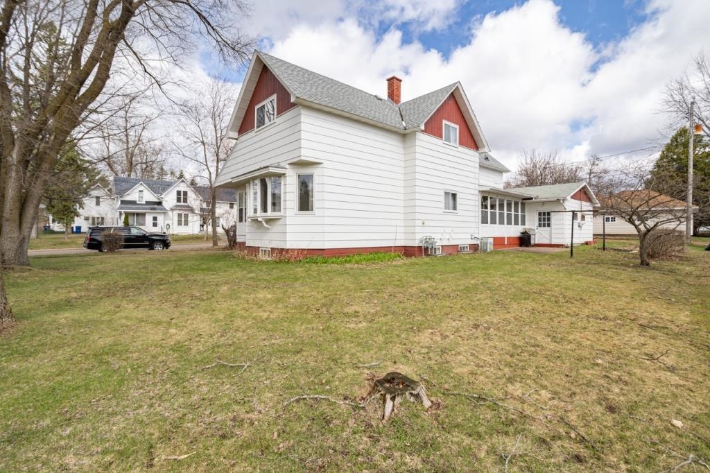 501 DOUGLAS STREET, Merrill, Wisconsin 54452, 2 Bedrooms Bedrooms, 4 Rooms Rooms,1 BathroomBathrooms,Multi-family,For Sale,501 DOUGLAS STREET,22231317