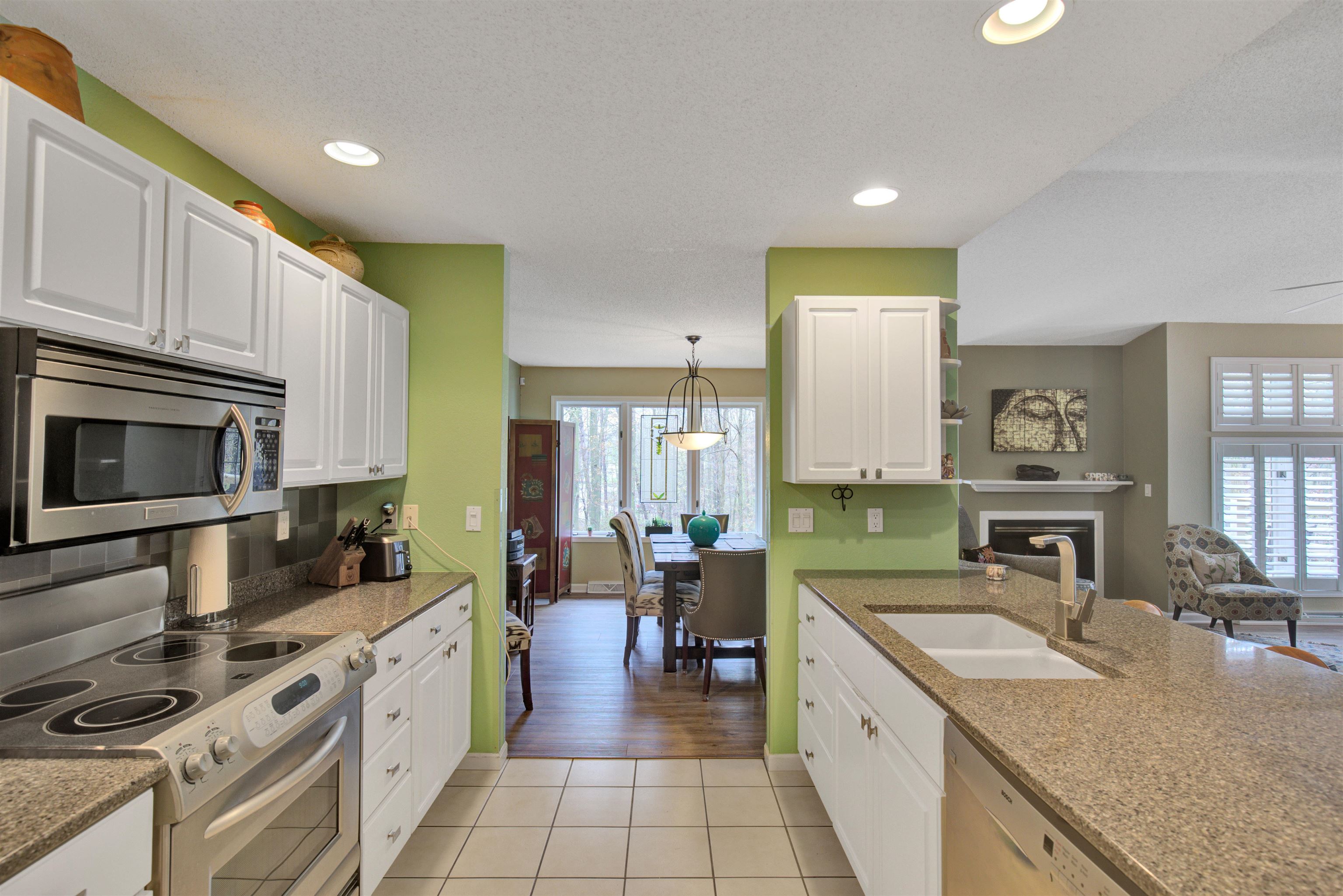 3301 YVONNE DRIVE
