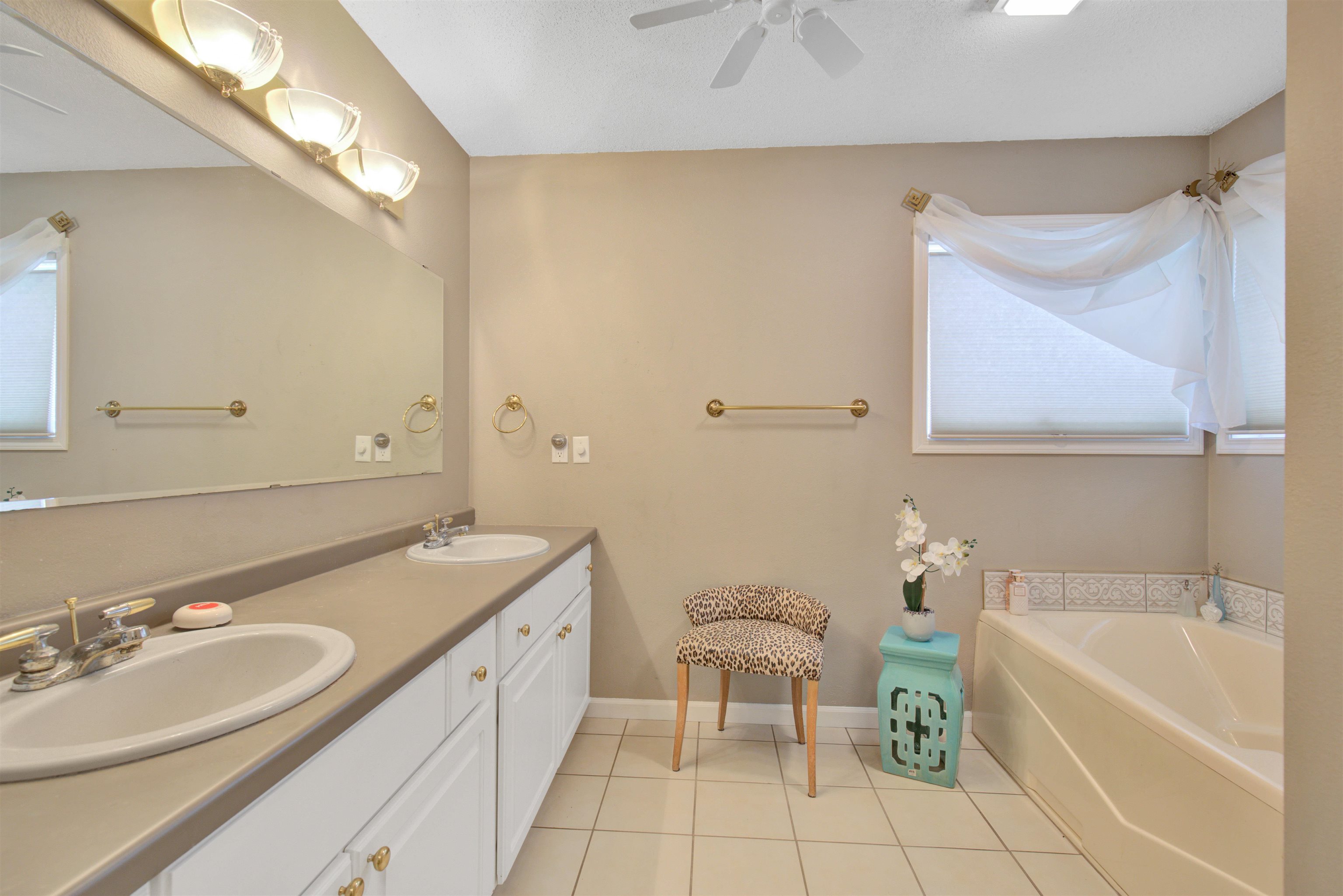 3301 YVONNE DRIVE