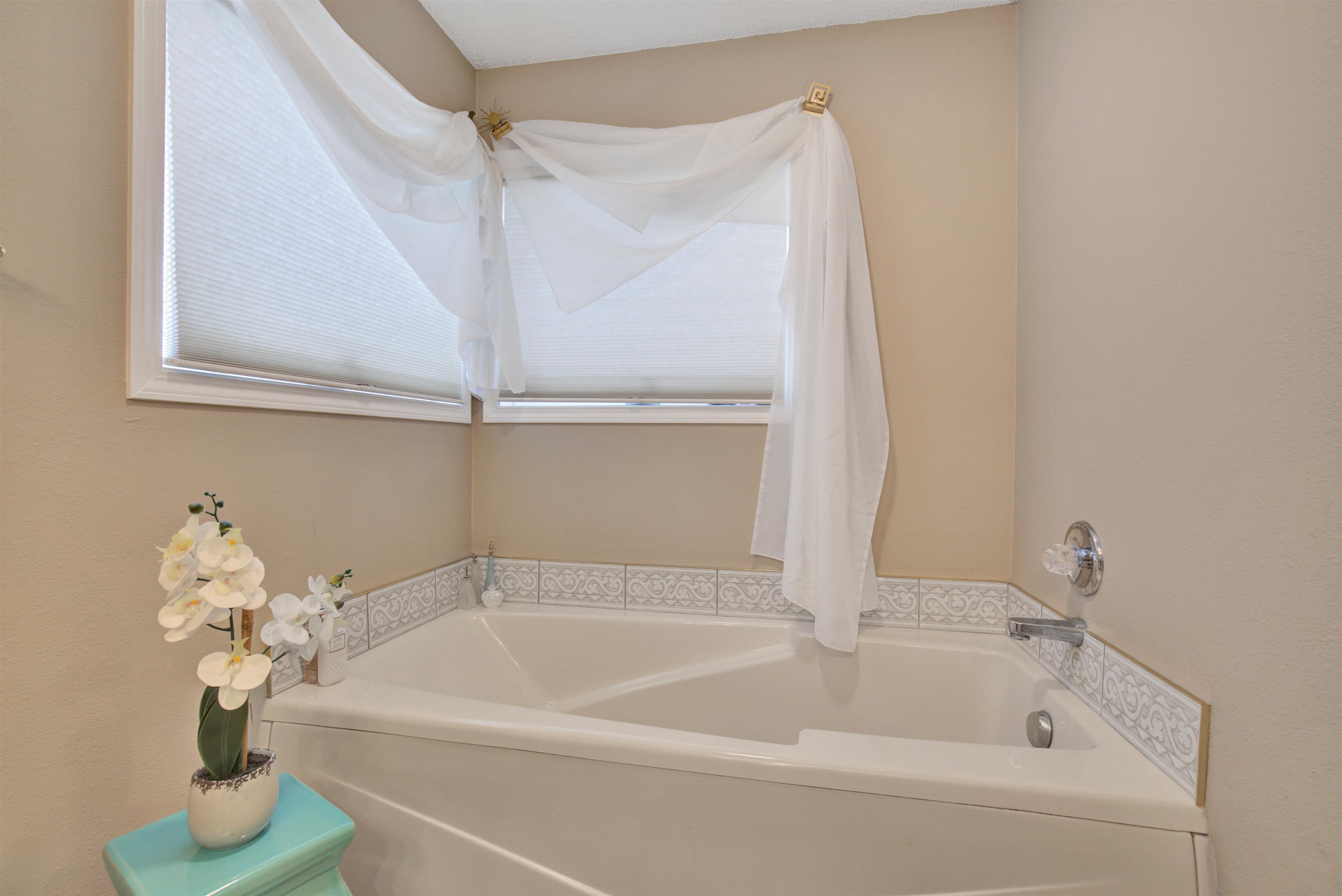 3301 YVONNE DRIVE
