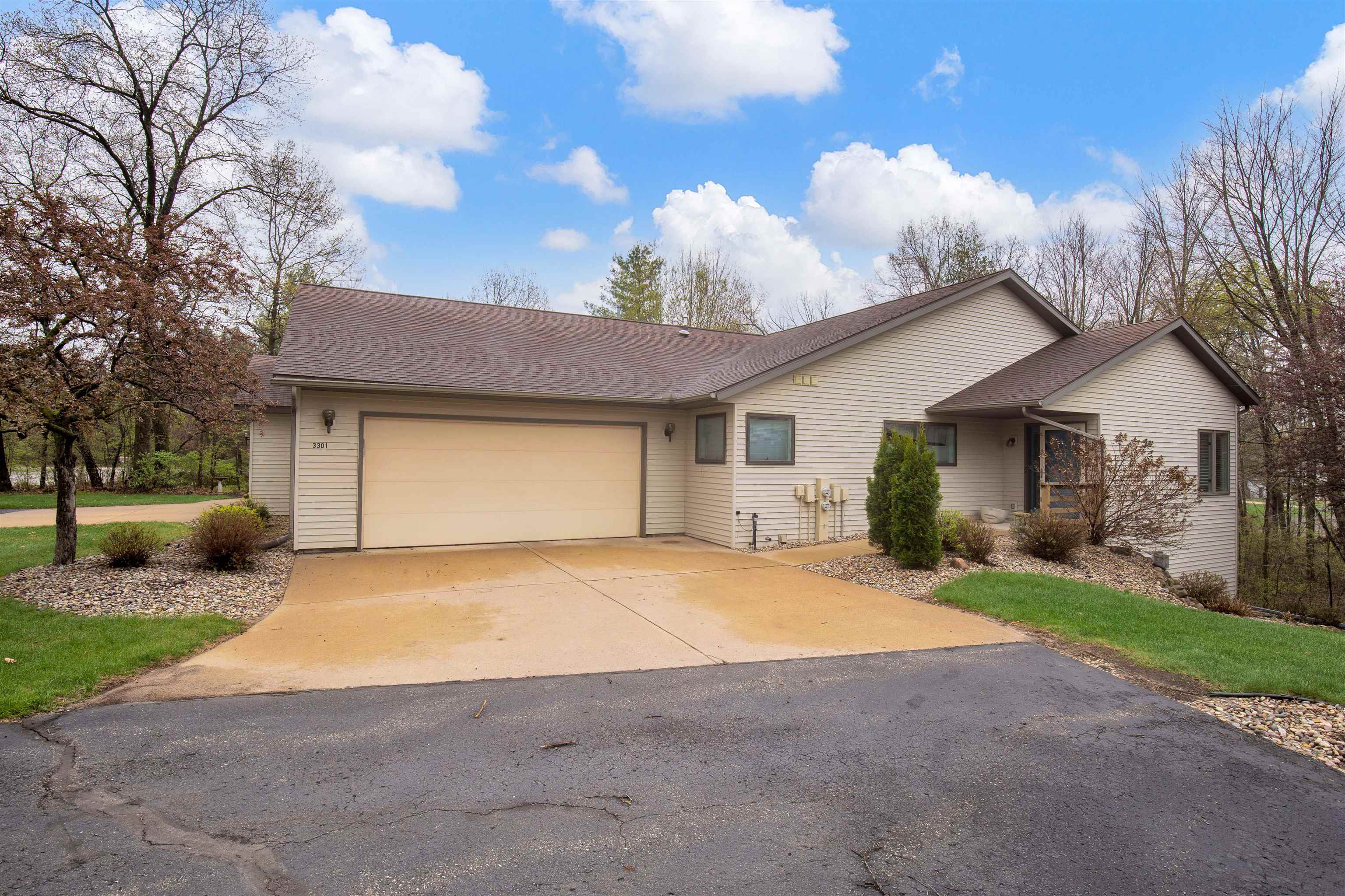 3301 YVONNE DRIVE