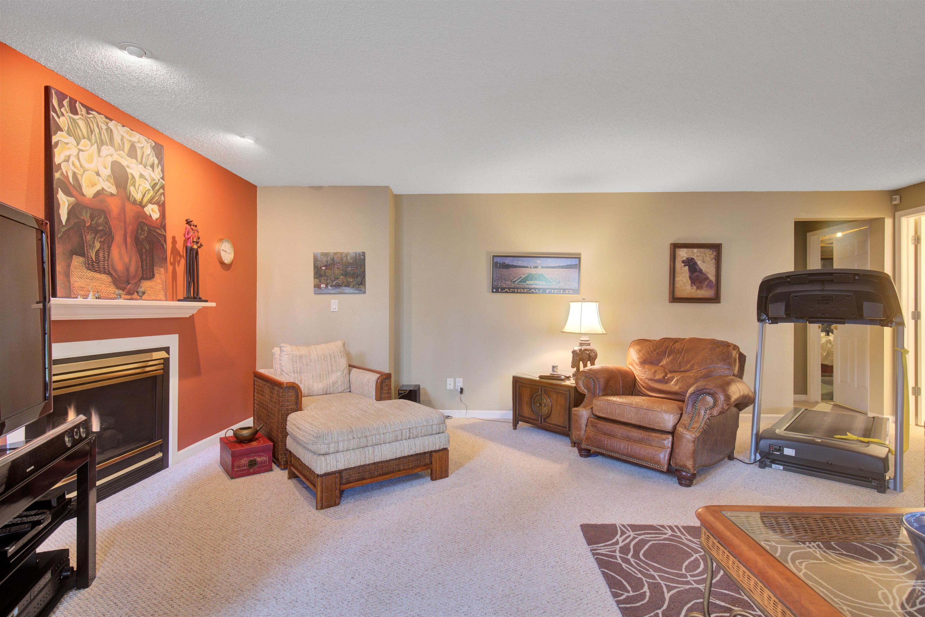 3301 YVONNE DRIVE