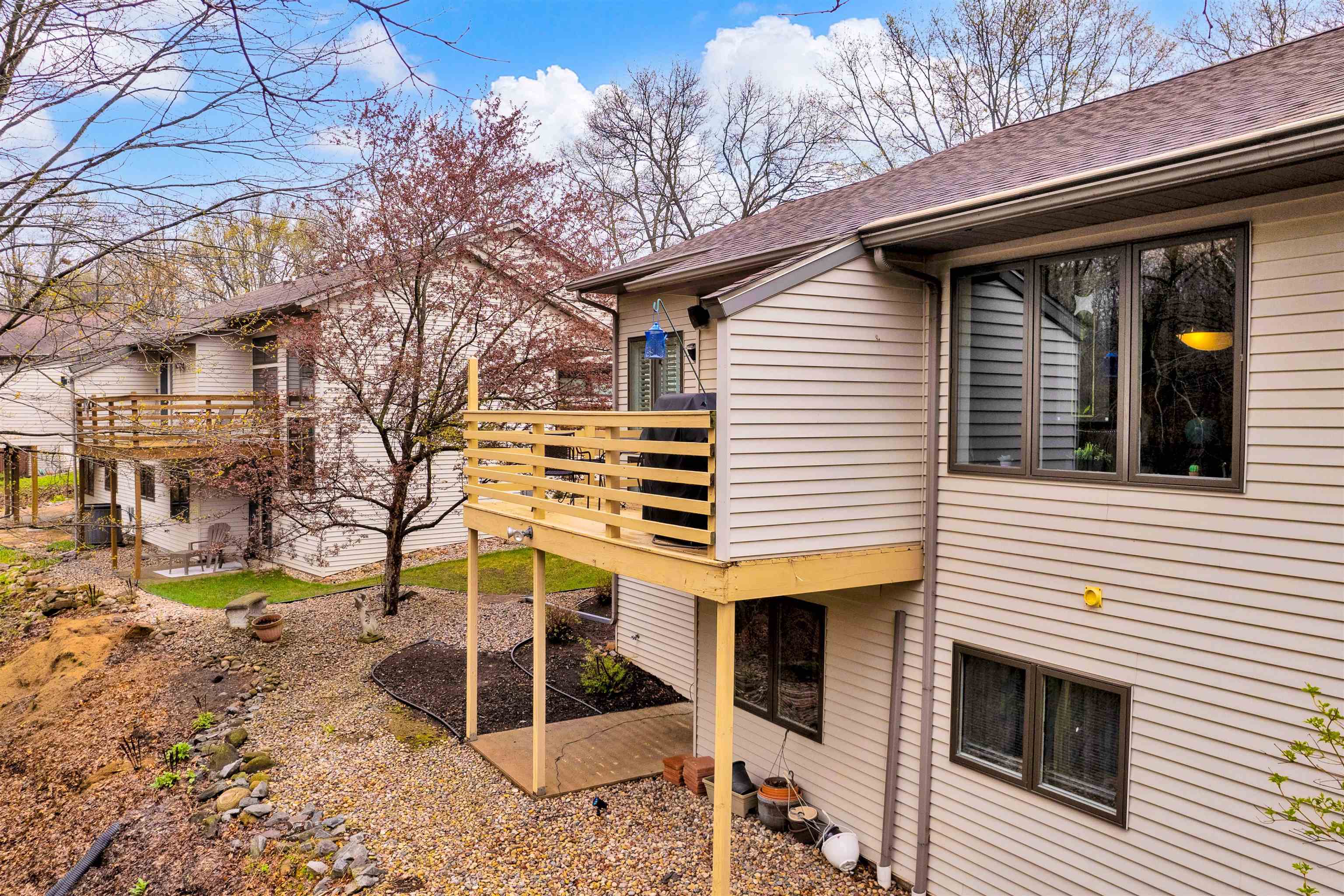 3301 YVONNE DRIVE