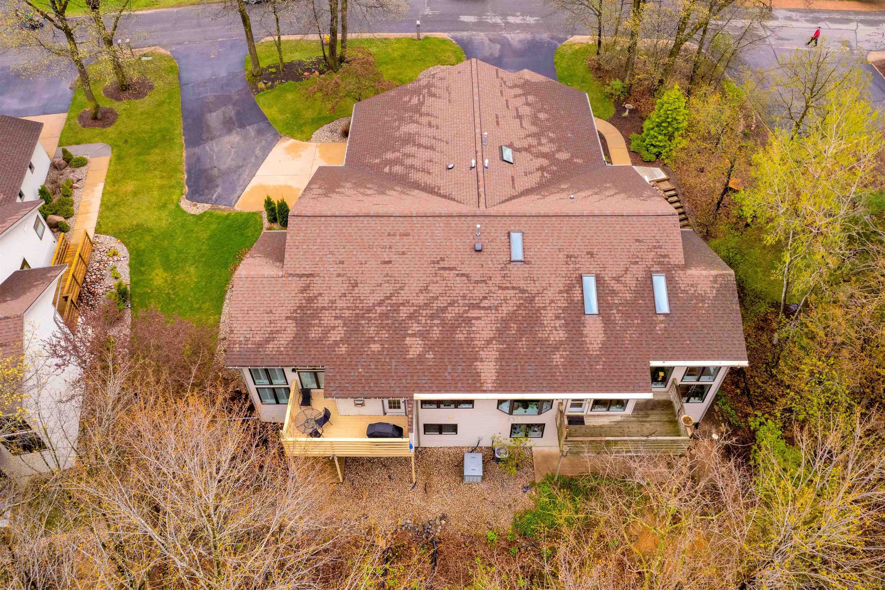 3301 YVONNE DRIVE