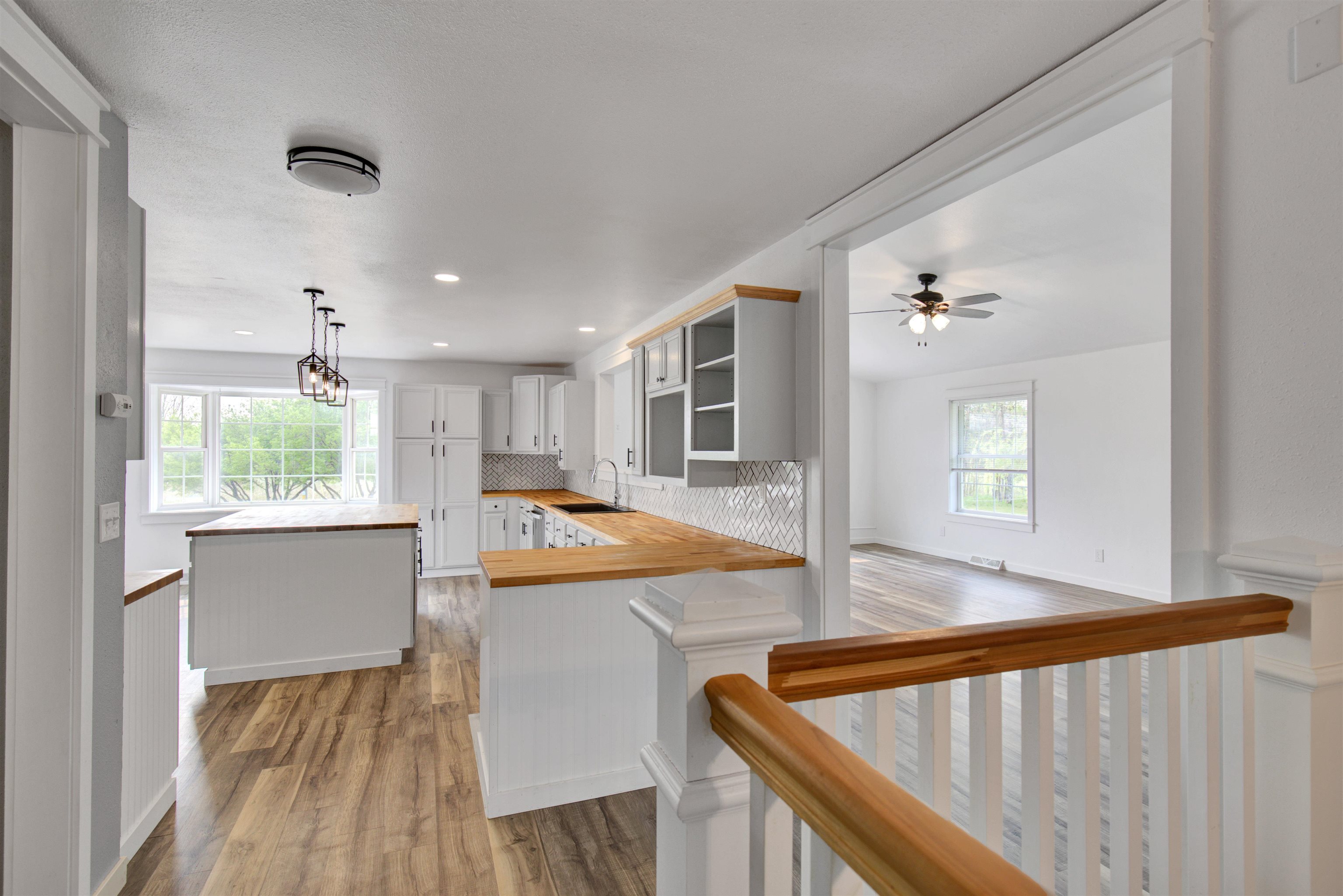 206372 COUNTY ROAD J