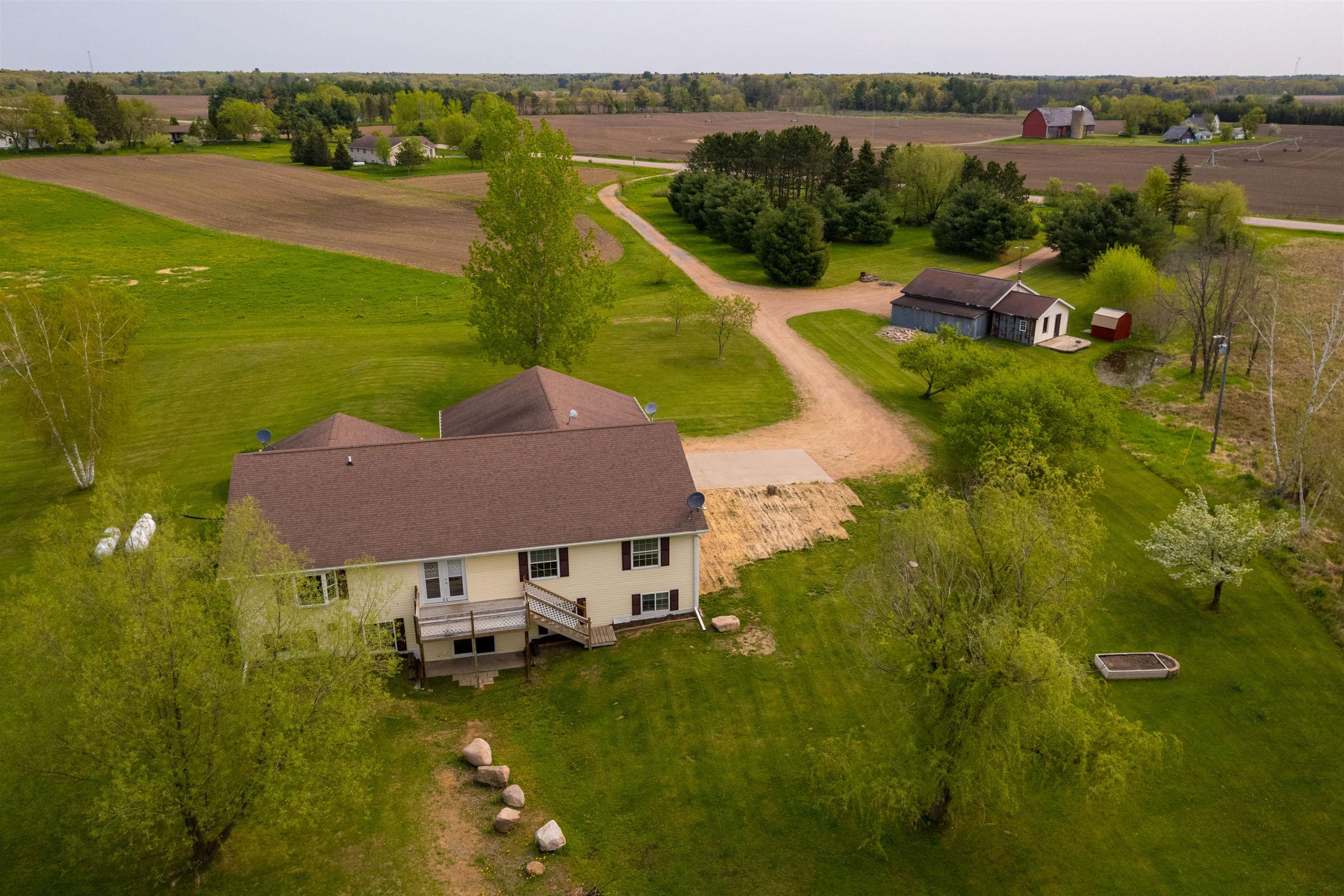 206372 COUNTY ROAD J