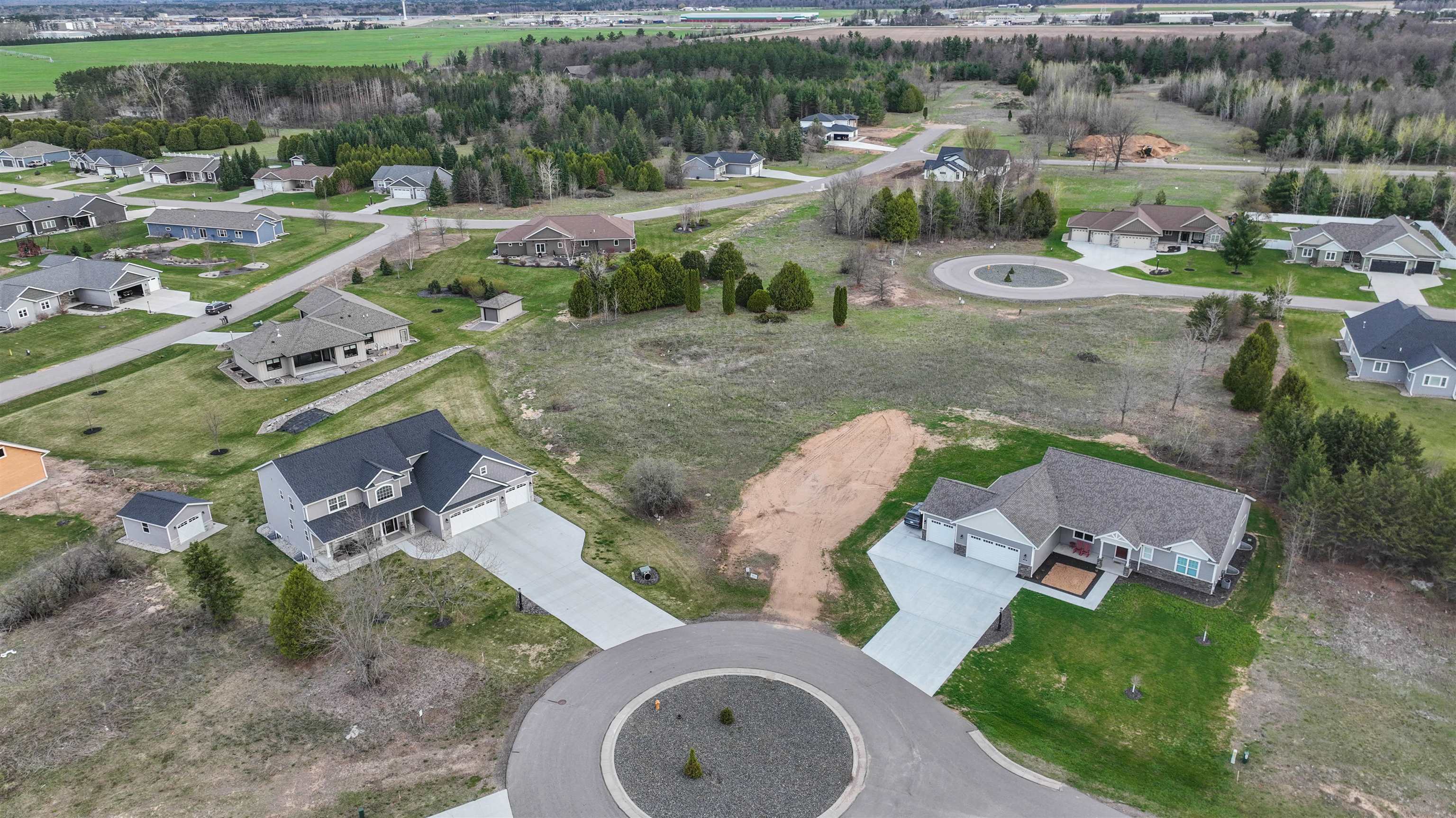 640 WEST SILVERLEAF COURT, Plover, Wisconsin 54467, ,Land,For Sale,640 WEST SILVERLEAF COURT,22231890