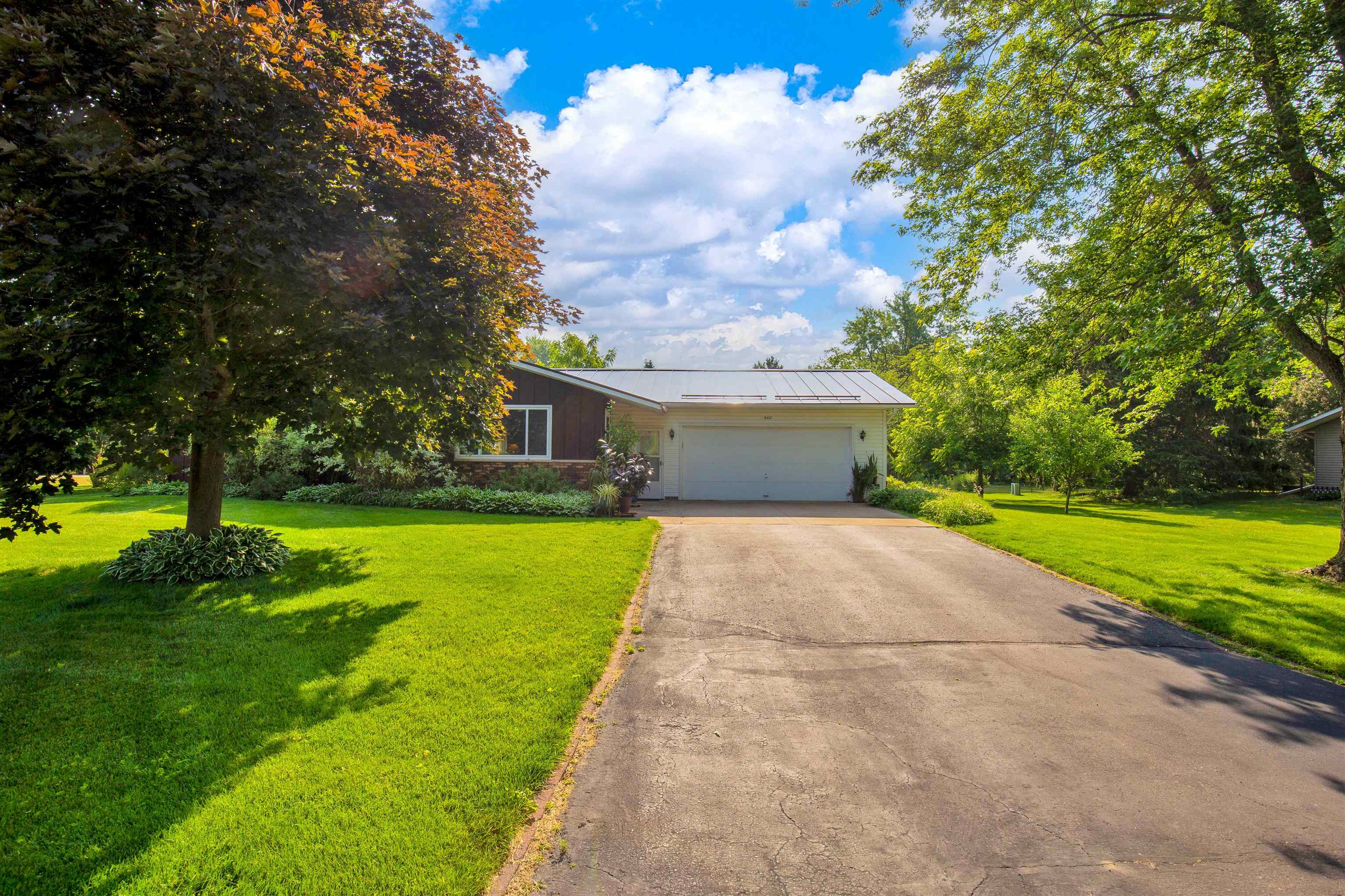 840 RAMBLE LANE