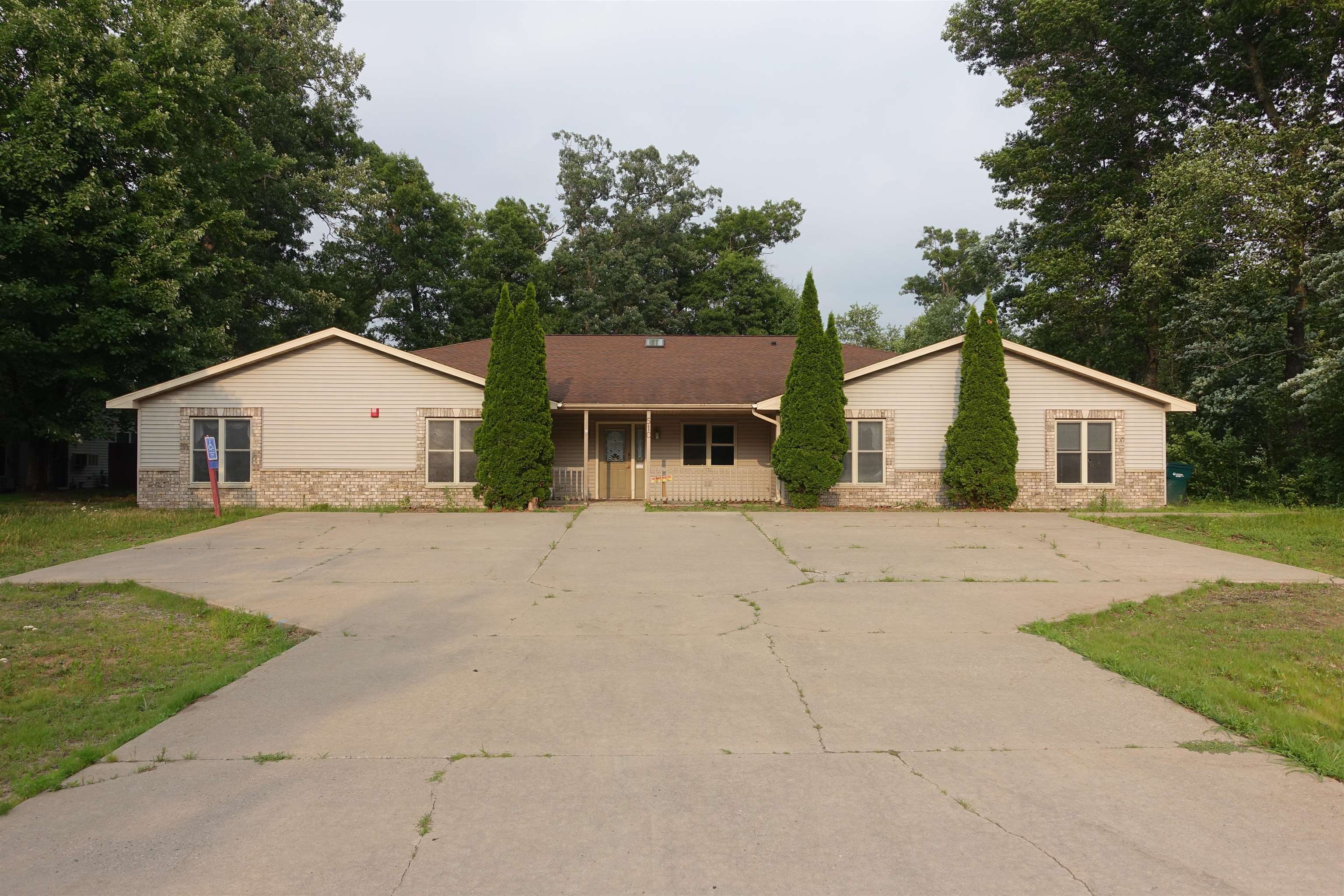 510 WHITE OAK DRIVE, Plover, Wisconsin 54467, 8 Bedrooms Bedrooms, 15 Rooms Rooms,5 BathroomsBathrooms,Multi-family,For Sale,510 WHITE OAK DRIVE,22232752