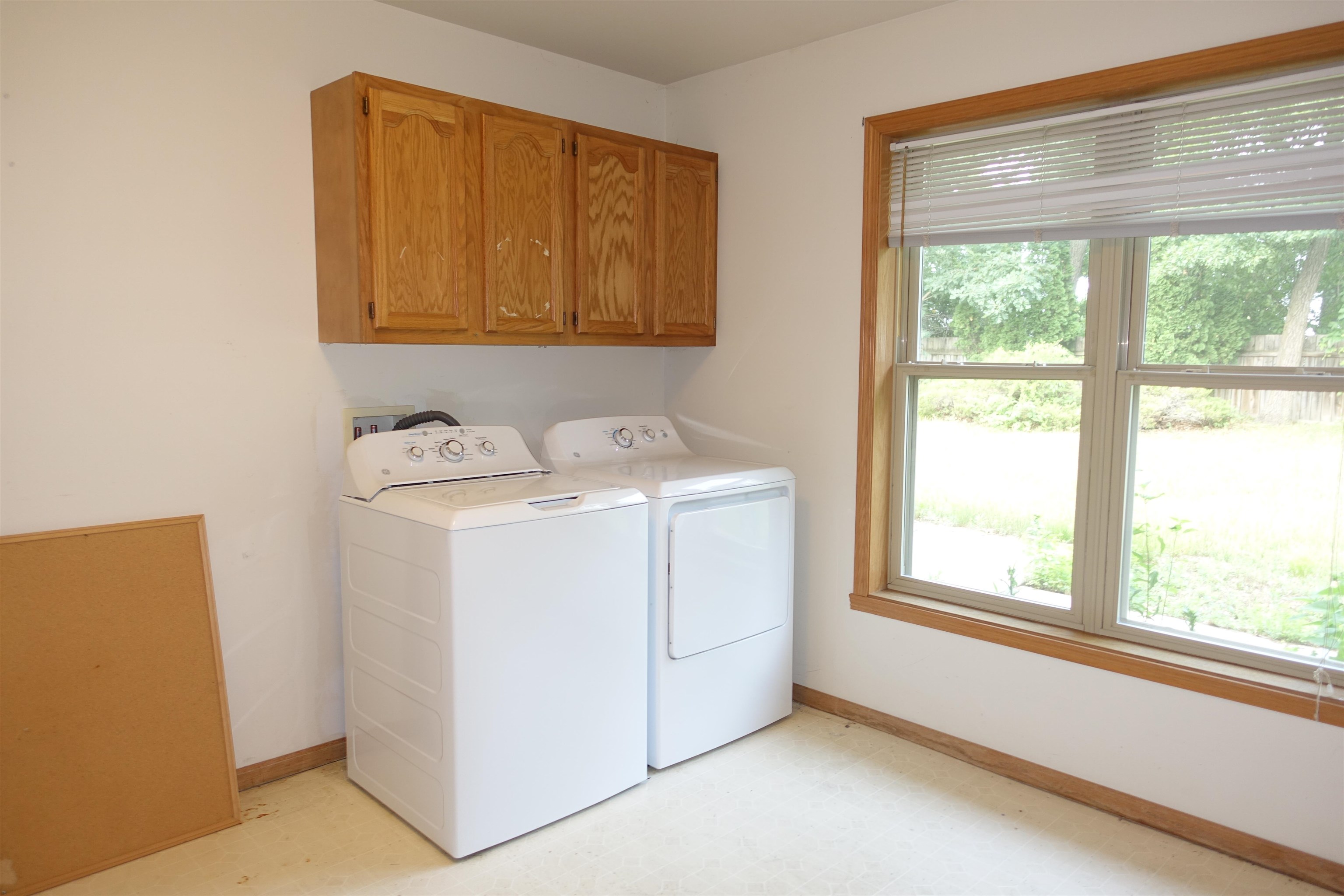 510 WHITE OAK DRIVE, Plover, Wisconsin 54467, 8 Bedrooms Bedrooms, 15 Rooms Rooms,5 BathroomsBathrooms,Multi-family,For Sale,510 WHITE OAK DRIVE,22232752