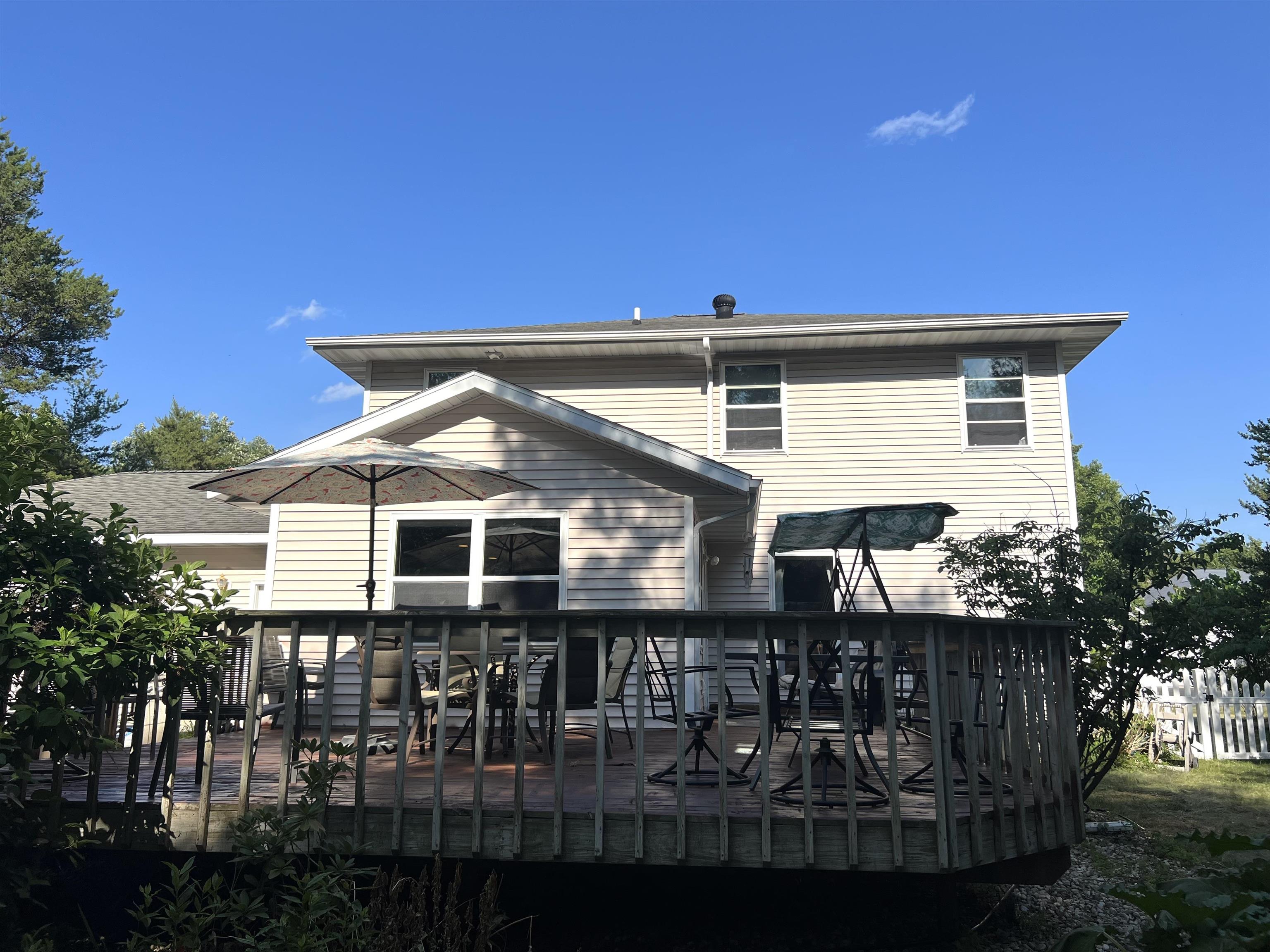 3248 LEAHY AVENUE