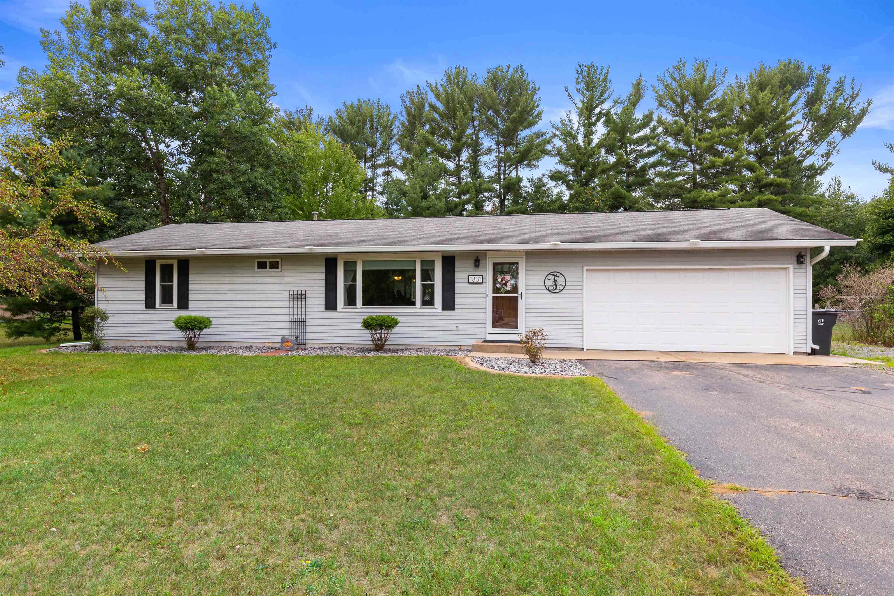 1331 ZBLEWSKI DRIVE