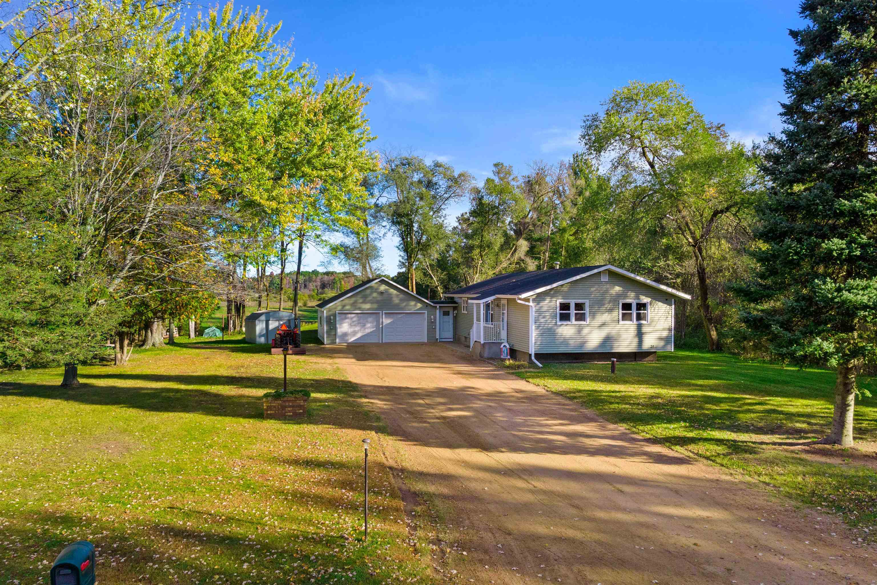 552 EVERGREEN DRIVE