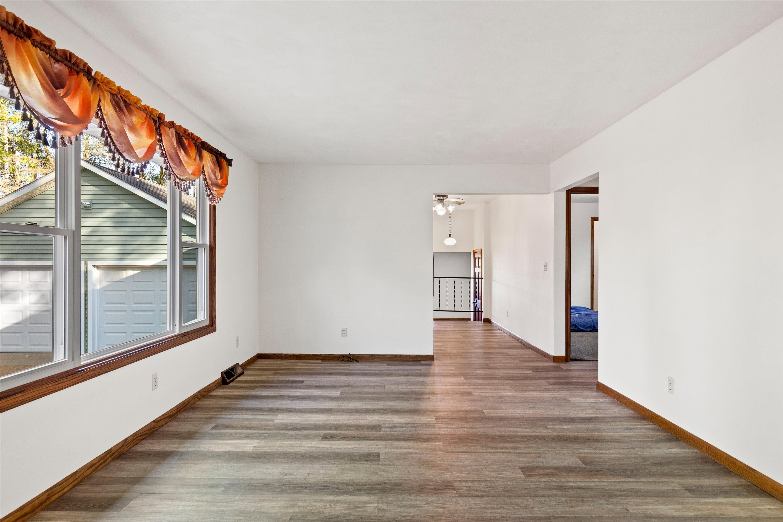 552 EVERGREEN DRIVE