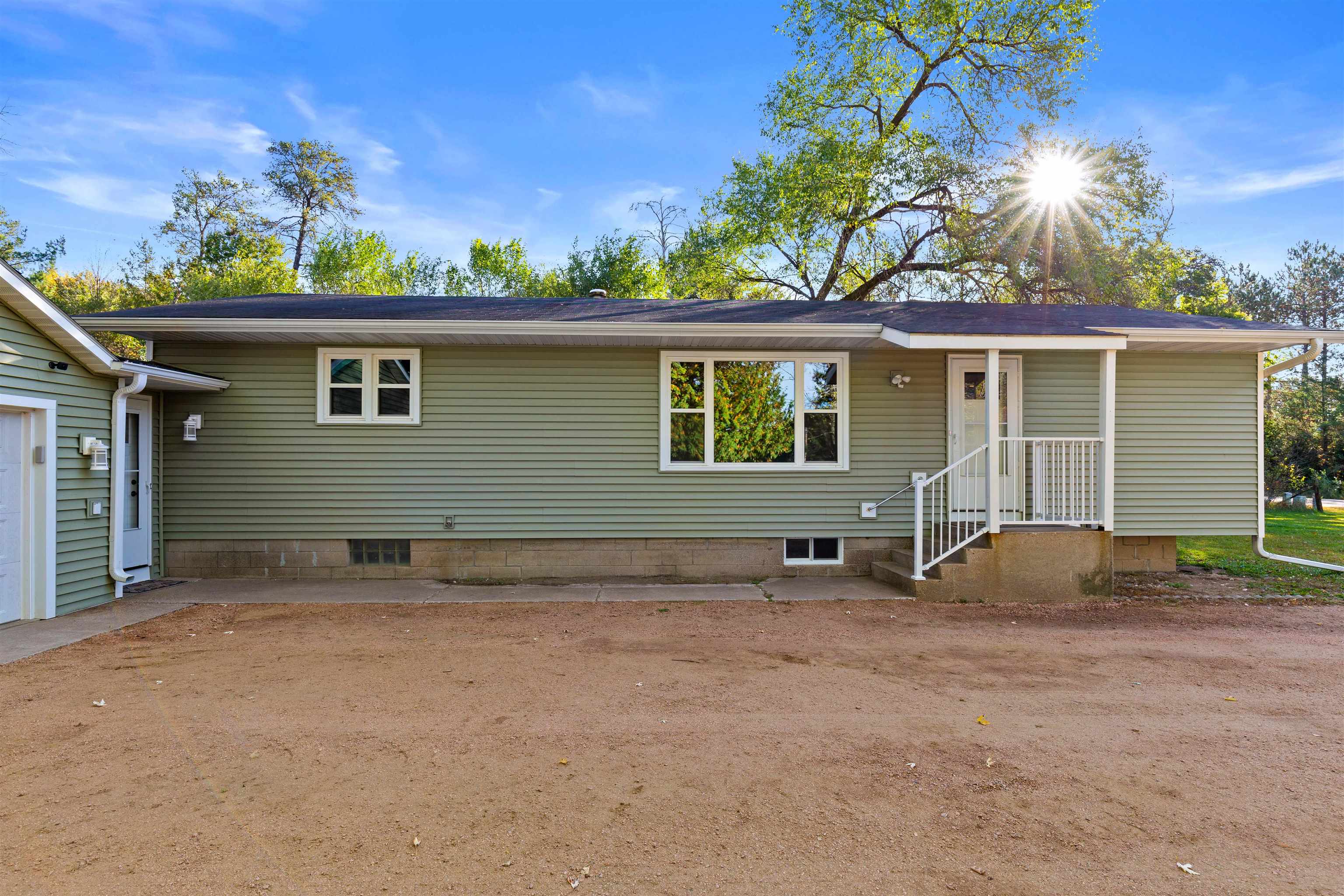 552 EVERGREEN DRIVE