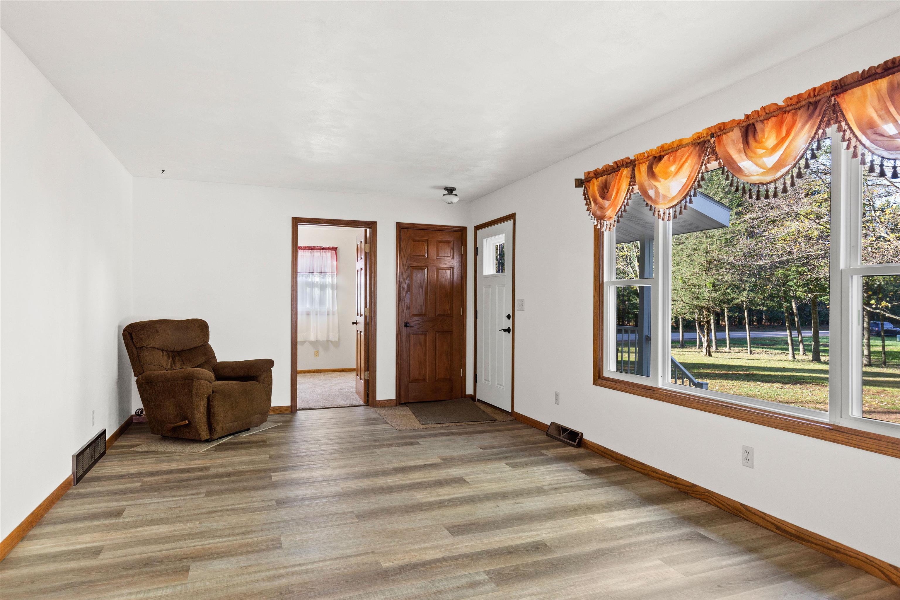 552 EVERGREEN DRIVE