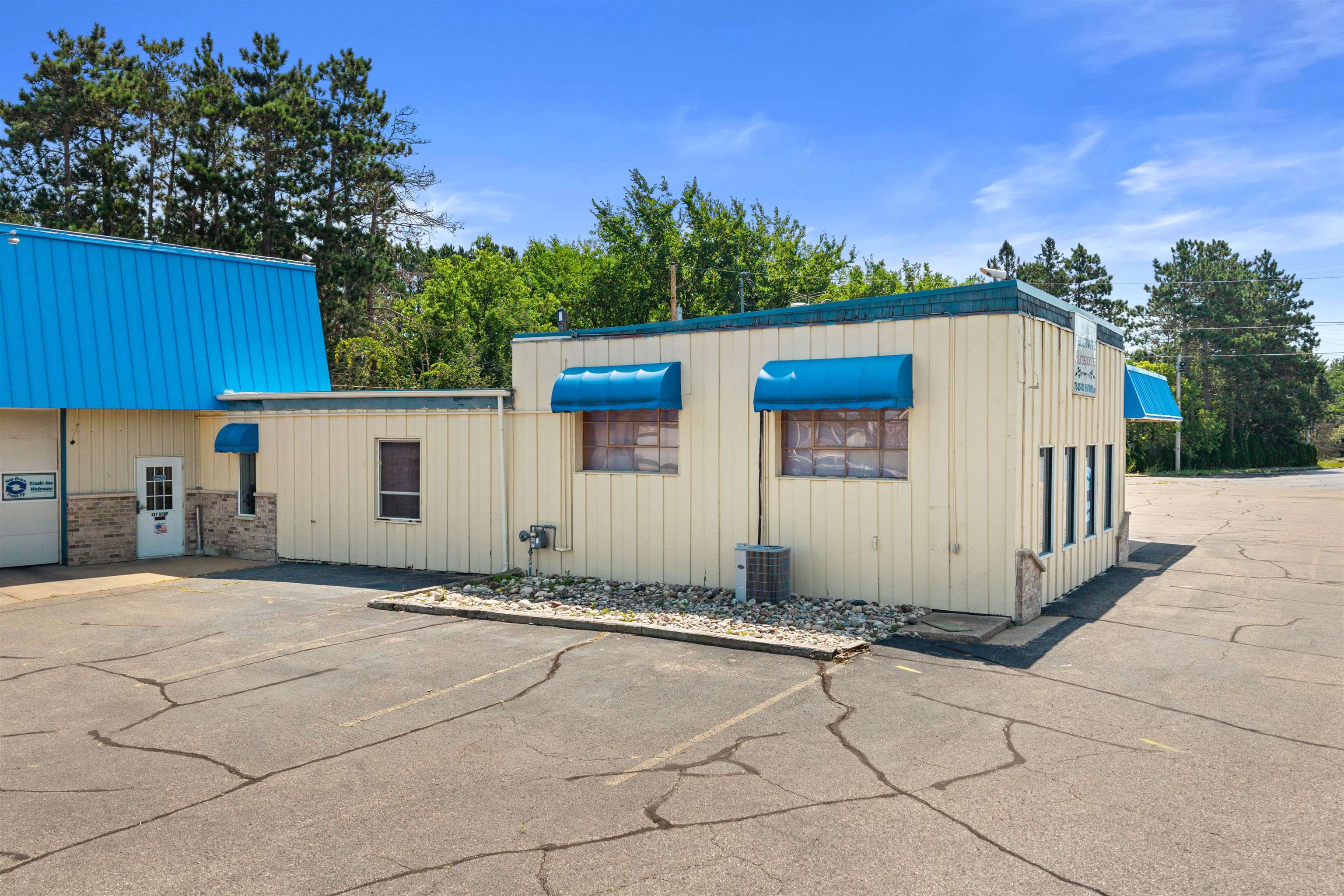 9631 STATE HIGHWAY 13 SOUTH, Wisconsin Rapids, Wisconsin 54494, ,Commercial/industrial,For Sale,9631 STATE HIGHWAY 13 SOUTH,22235581
