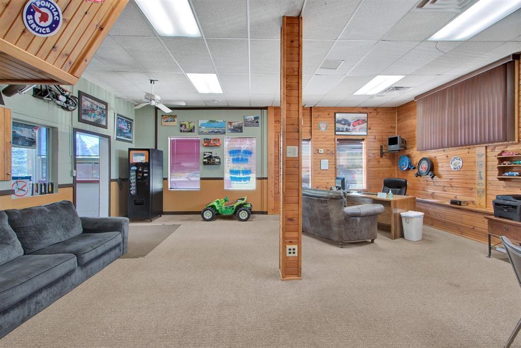 9631 STATE HIGHWAY 13 SOUTH, Wisconsin Rapids, Wisconsin 54494, ,Commercial/industrial,For Sale,9631 STATE HIGHWAY 13 SOUTH,22235581