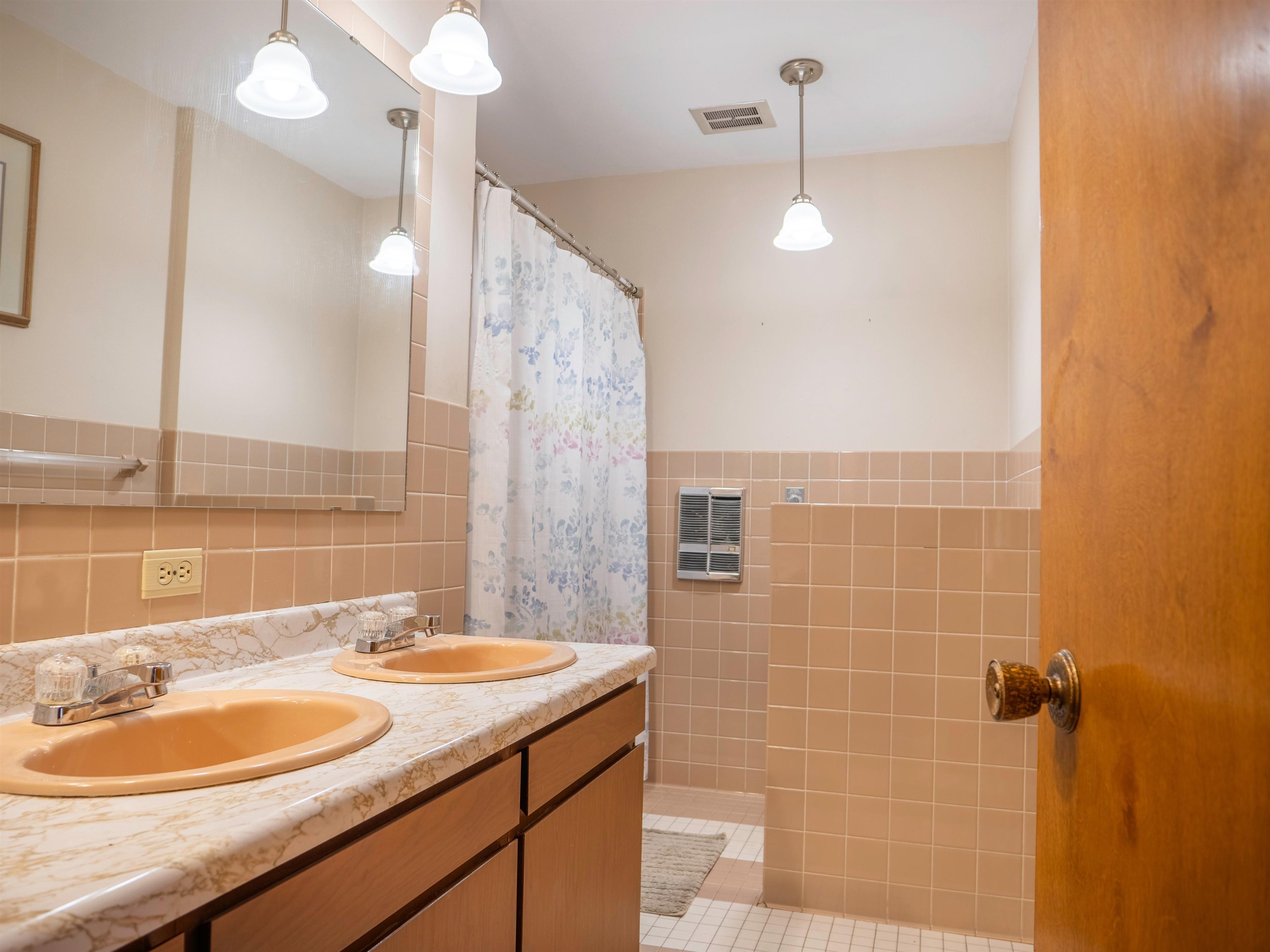 309 N DIVISION STREET, Stevens Point, Wisconsin 54481, 5 Bedrooms Bedrooms, ,2 BathroomsBathrooms,Residential,For Sale,309 N DIVISION STREET,22235657