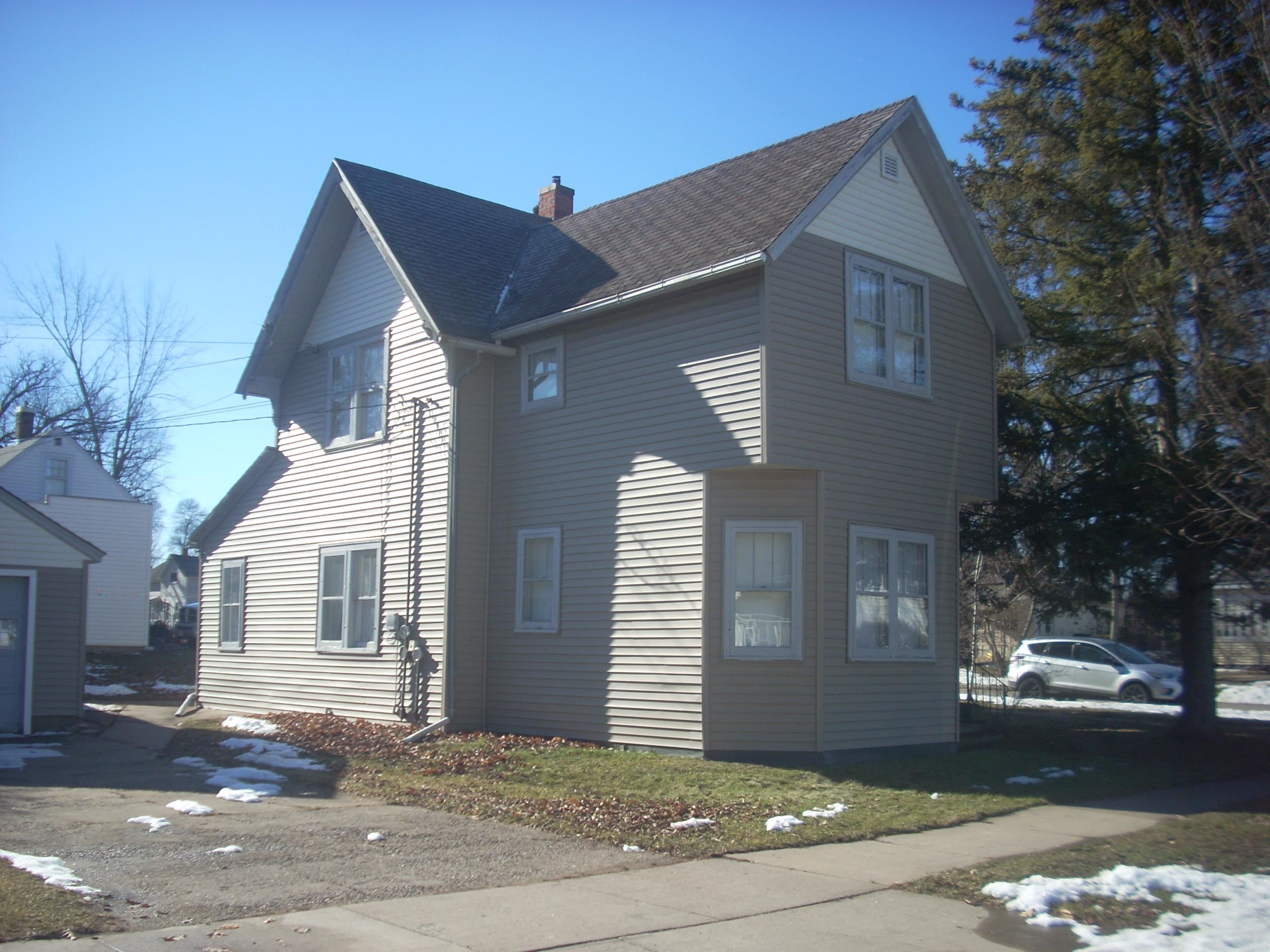 701 E 6TH STREET, Merrill, Wisconsin 54452, 3 Bedrooms Bedrooms, ,2 BathroomsBathrooms,Residential,For Sale,701 E 6TH STREET,22400214