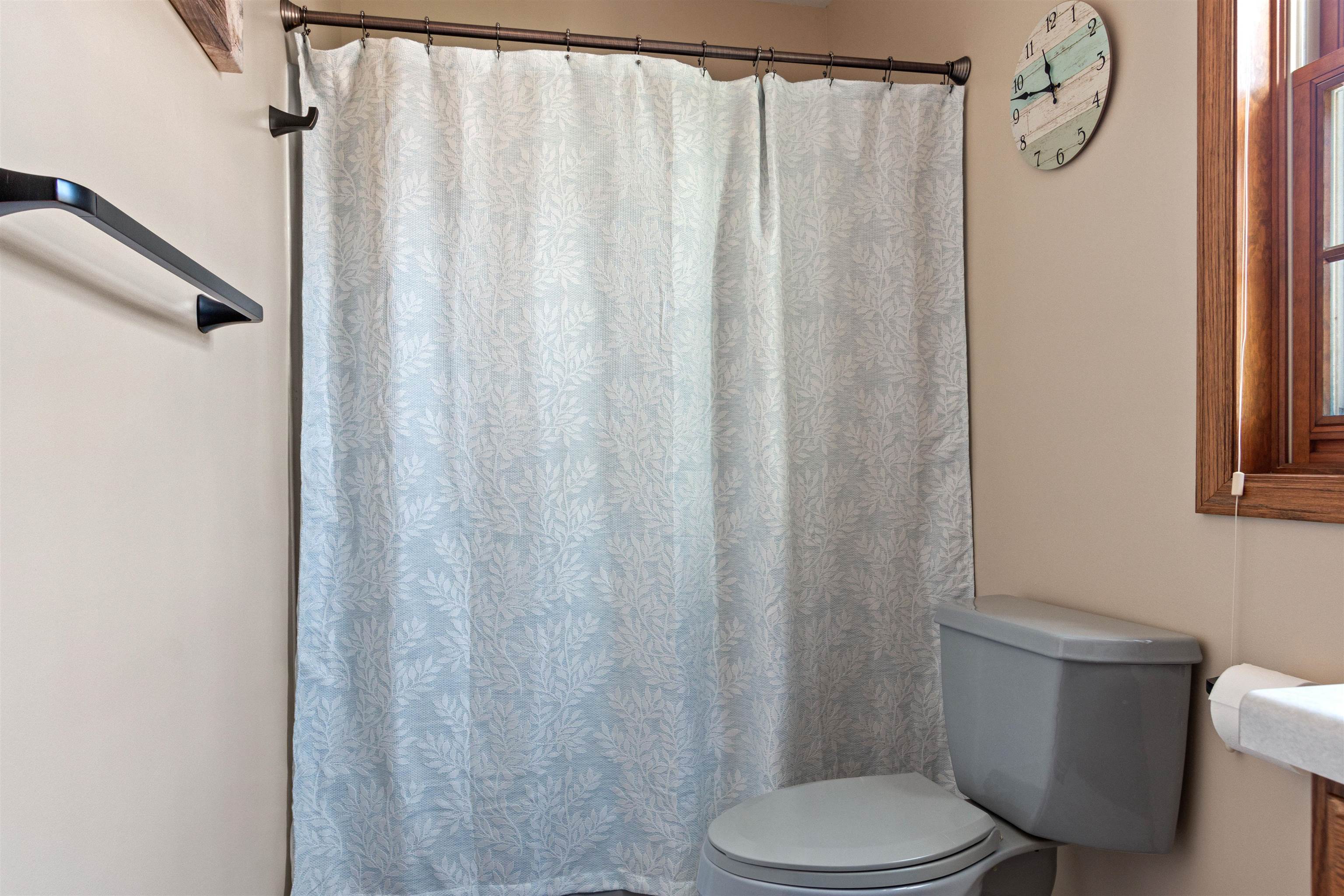 2201 SHADOWVIEW CIRCLE