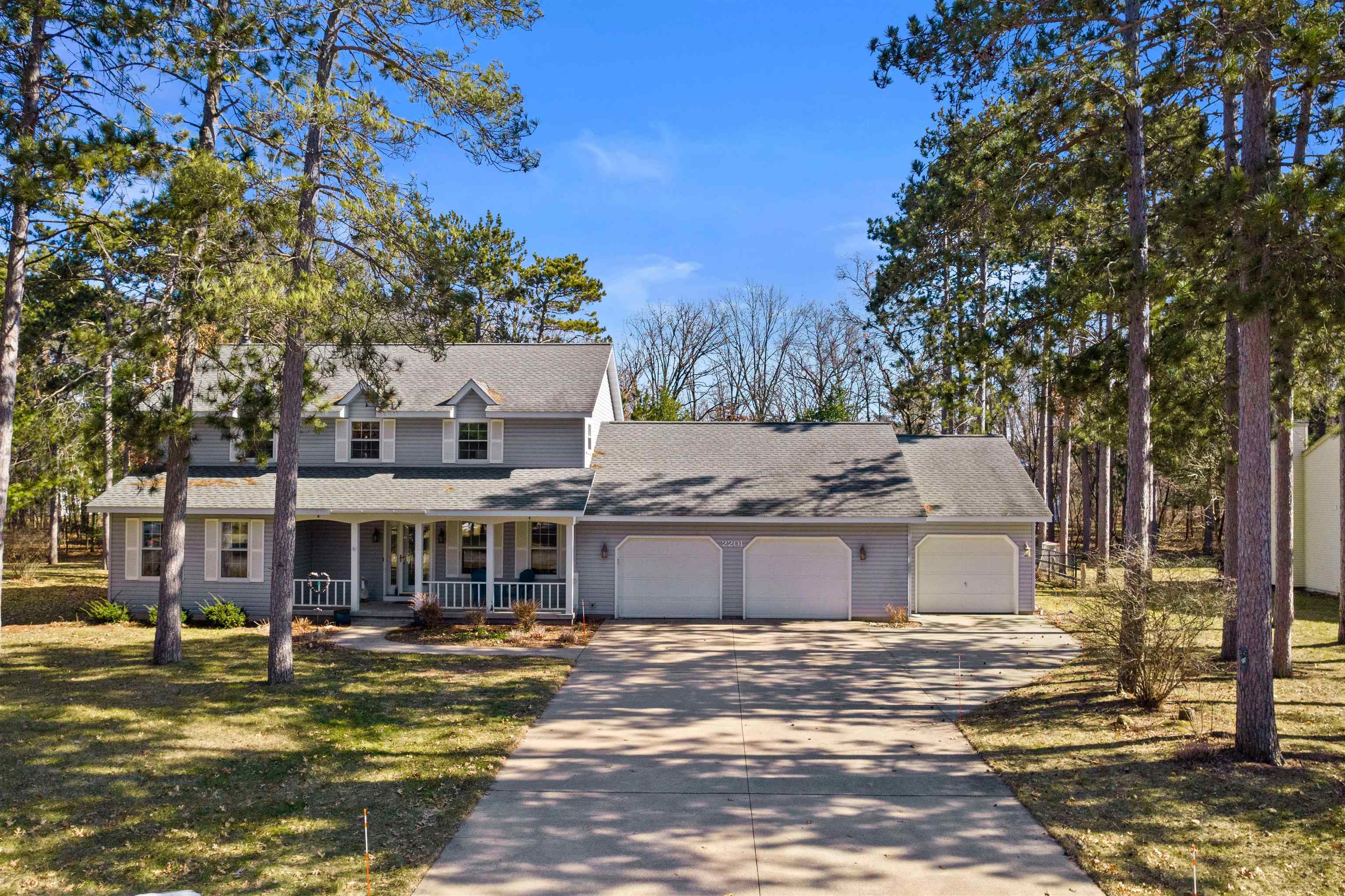 2201 SHADOWVIEW CIRCLE