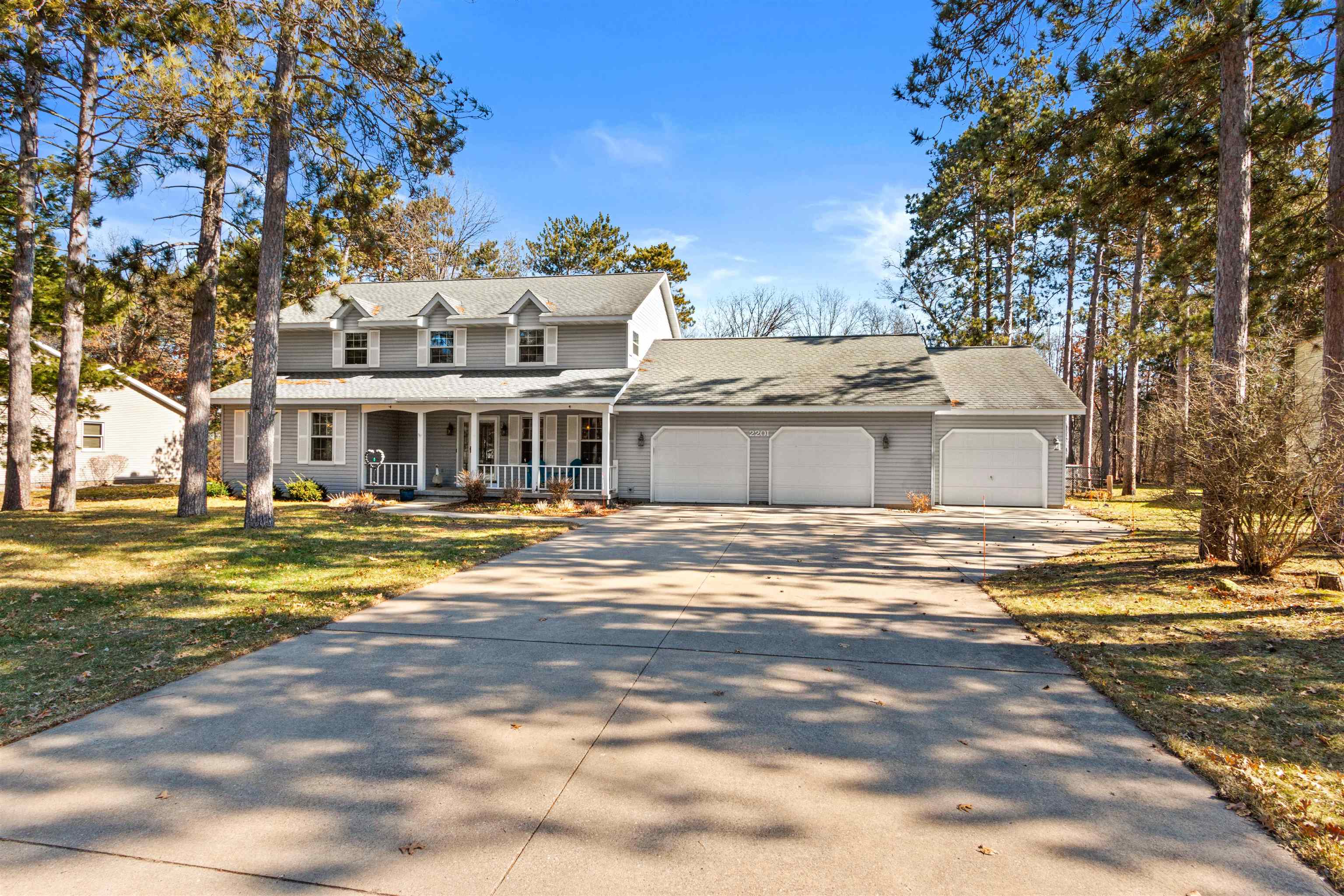 2201 SHADOWVIEW CIRCLE