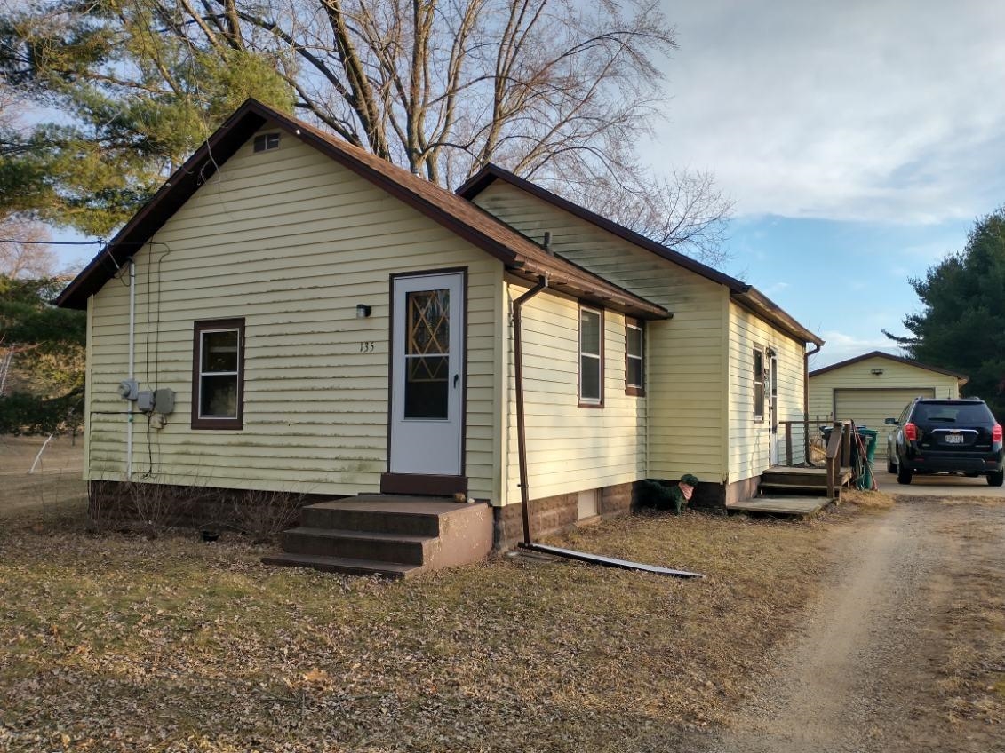 135 GLENDALE LANE