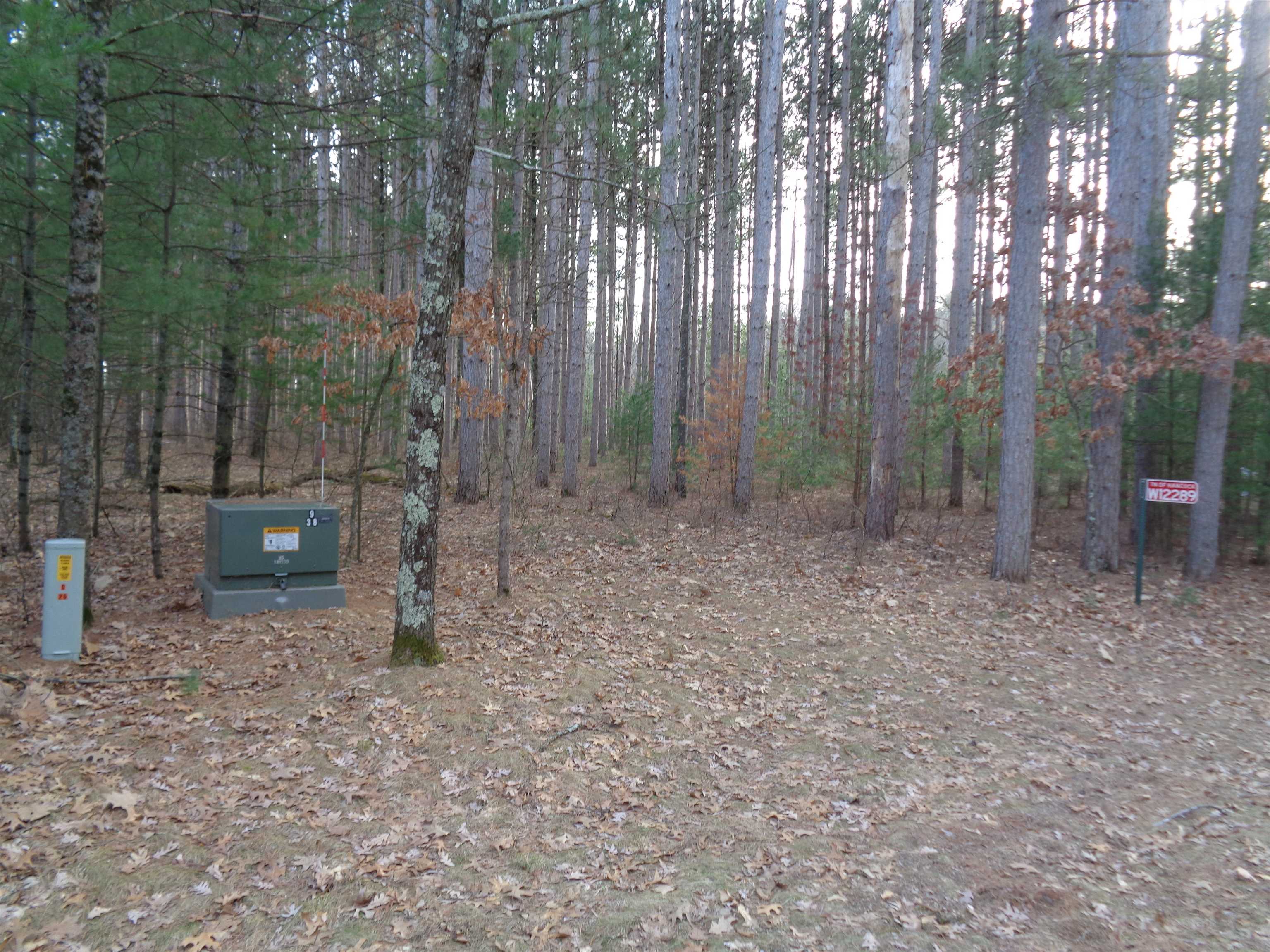 W12289 DEER PATH