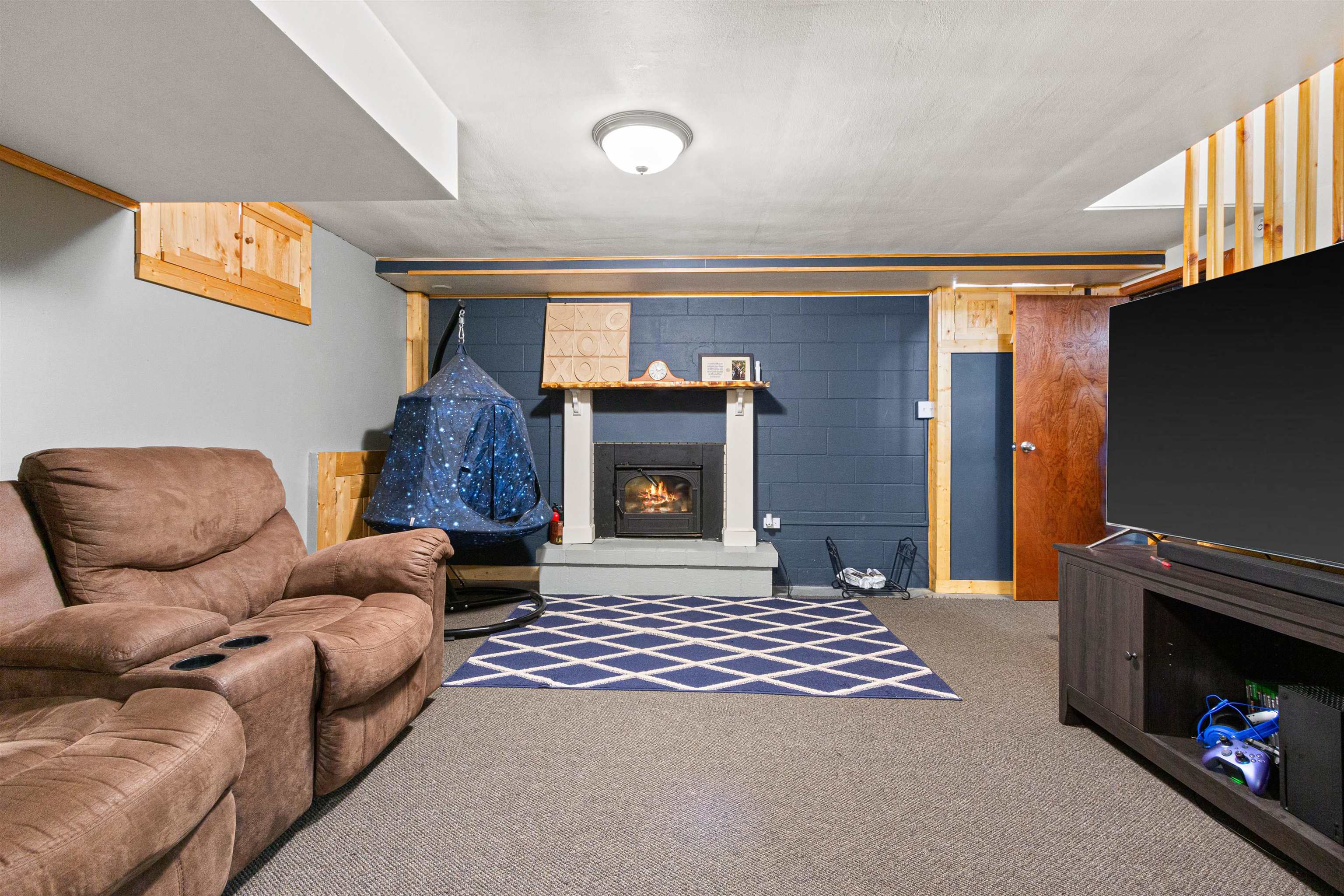 1010 MAPLE STREET