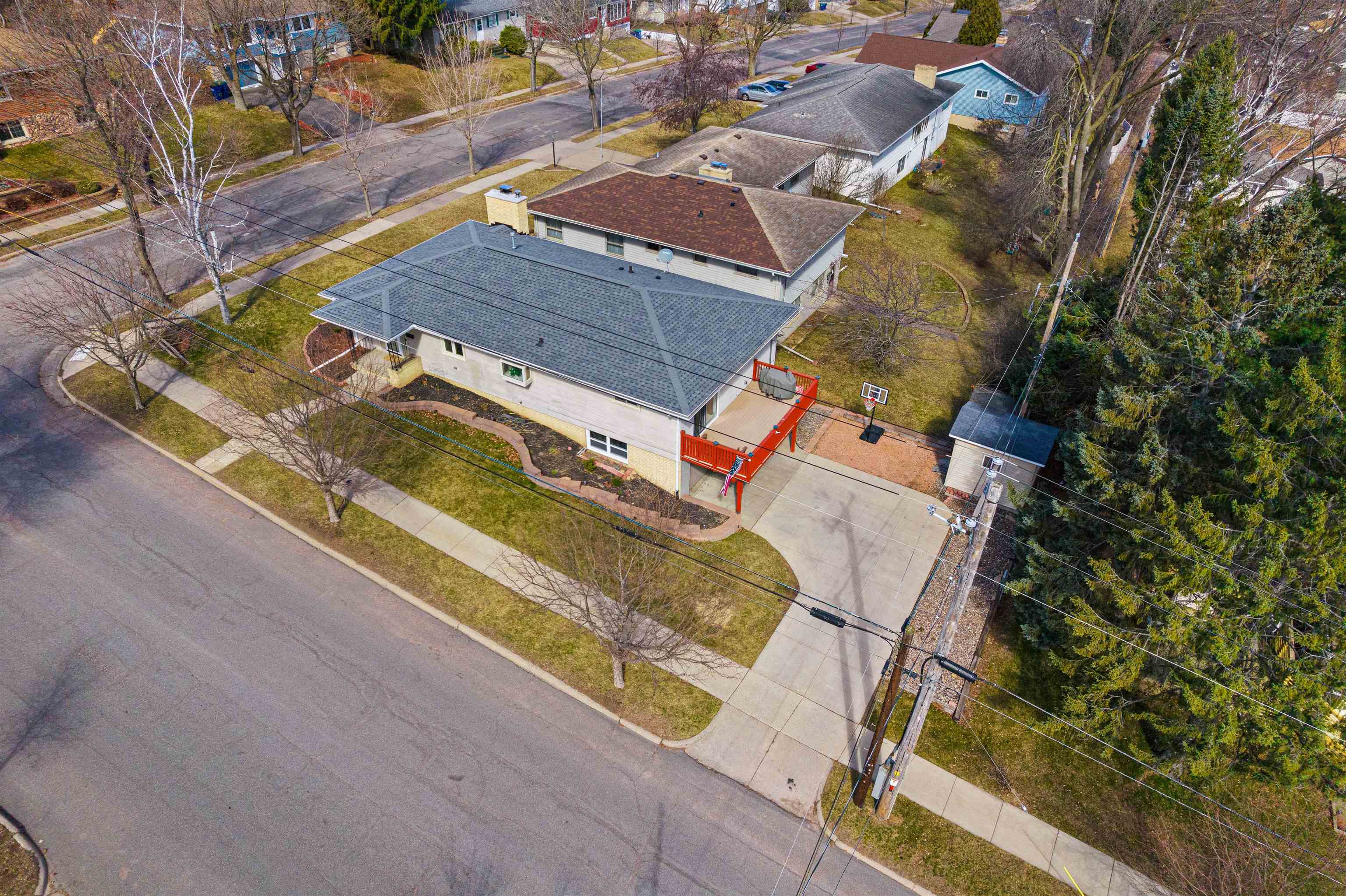 1010 MAPLE STREET