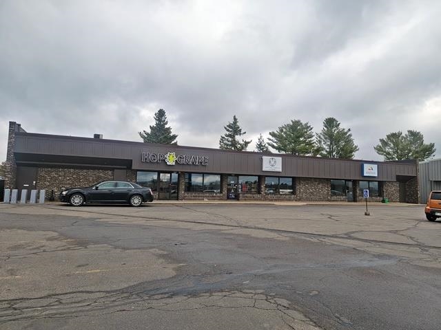 203 W UPHAM STREET, Marshfield, Wisconsin 54449, ,Commercial/industrial,For Sale,203 W UPHAM STREET,22401325