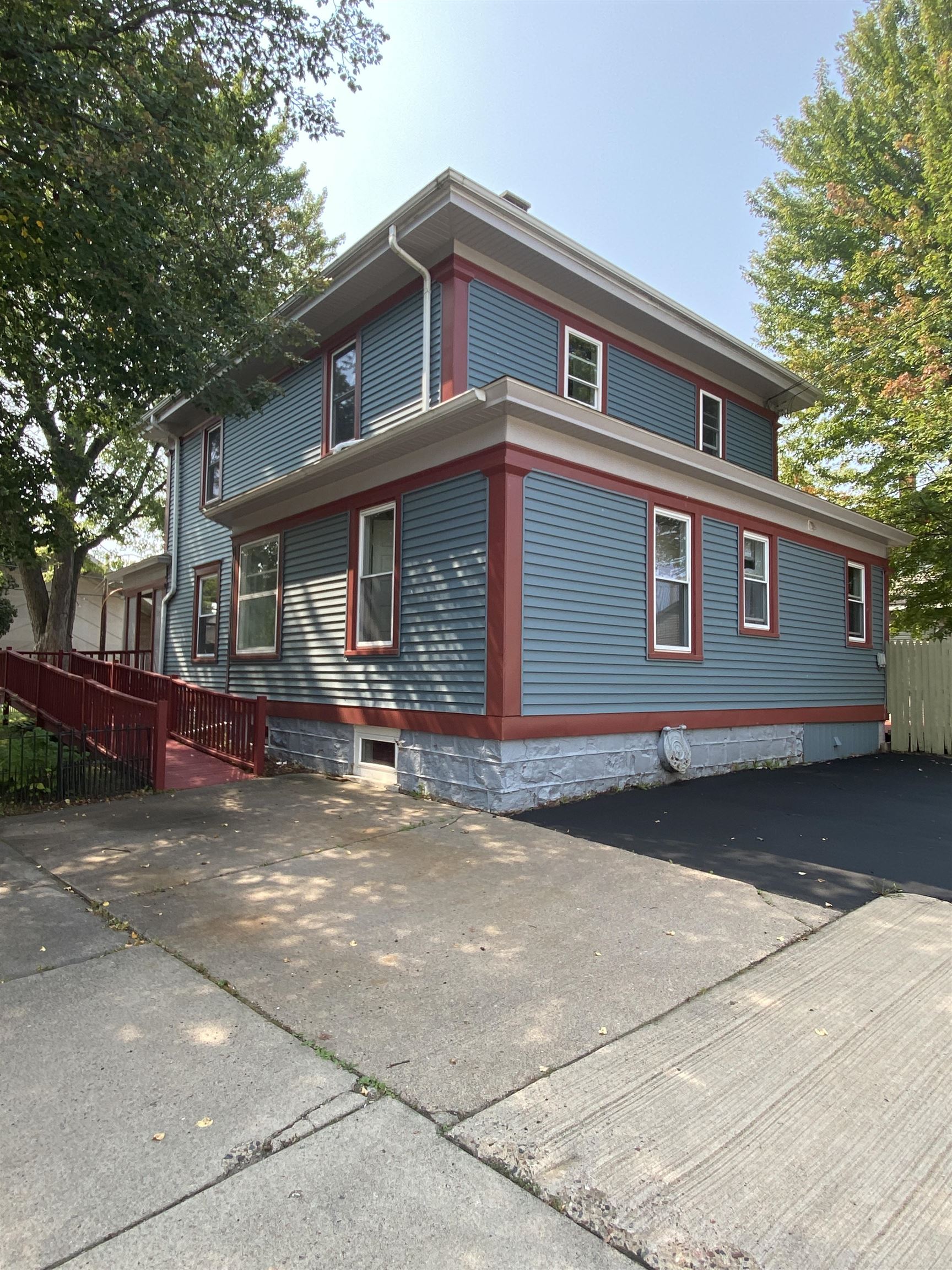 410 FULTON STREET, Wausau, Wisconsin 54403, 1 Bedroom Bedrooms, ,1 BathroomBathrooms,Multi-family,For Sale,410 FULTON STREET,22401666